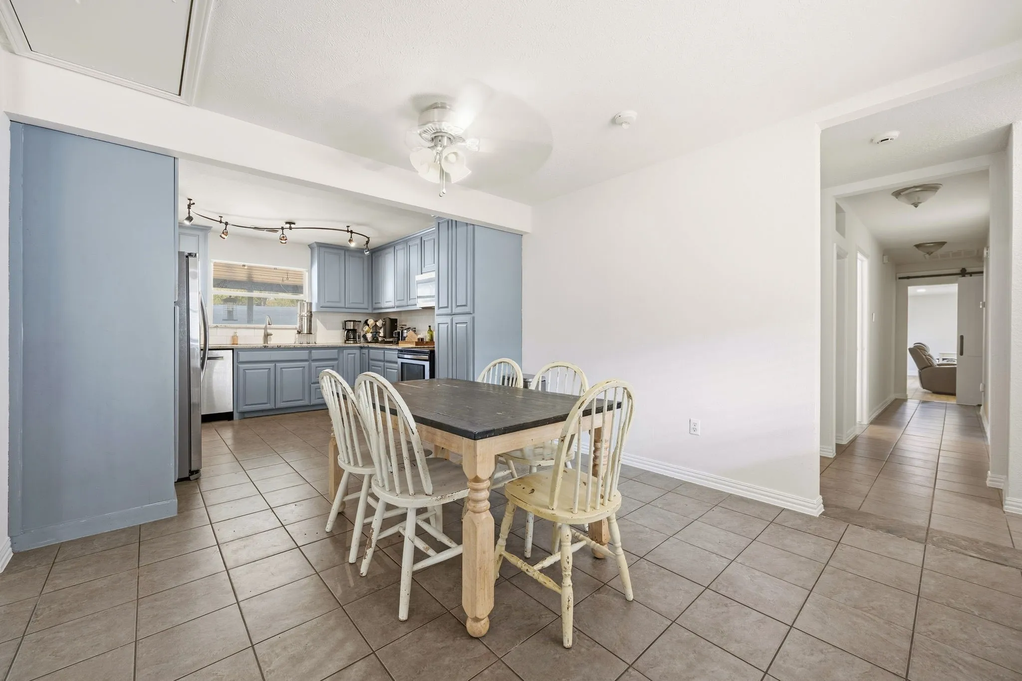 Single Family Residence For Sale in Denton County , 2810 Wild Valley Drive, Little Elm, Texas 75068, 4 Bedroom, 2 Bathroom, Garage spaces, 1,680 Sqft, built in 1994, mls#21394240, Real Estate Agent in Little Elm, Homes For Sale in Denton county, Homes For Sale in Little Elm, Realtor in Little Elm Texas, Real Estate Brokerage Independent Realty Texas, Luminita Cordes Realtor