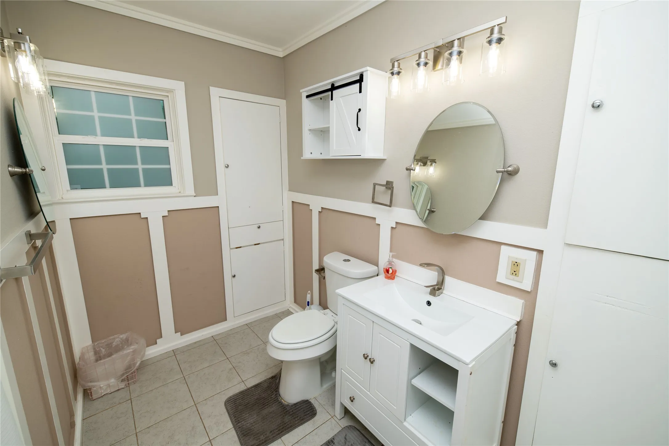 Single Family Residence For Rent in Dallas County , 6547 Starling Circle, Dallas, Texas 75209, 3 Bedroom, 2 Bathroom, 1 Garage spaces, 2,271 Sqft, built in 1947, mls#21391391, Real Estate Agent in Dallas, Homes For Rent in Dallas county, Homes For Rent in Dallas, Realtor in Dallas Texas, Real Estate Brokerage Independent Realty Texas, Luminita Cordes Realtor