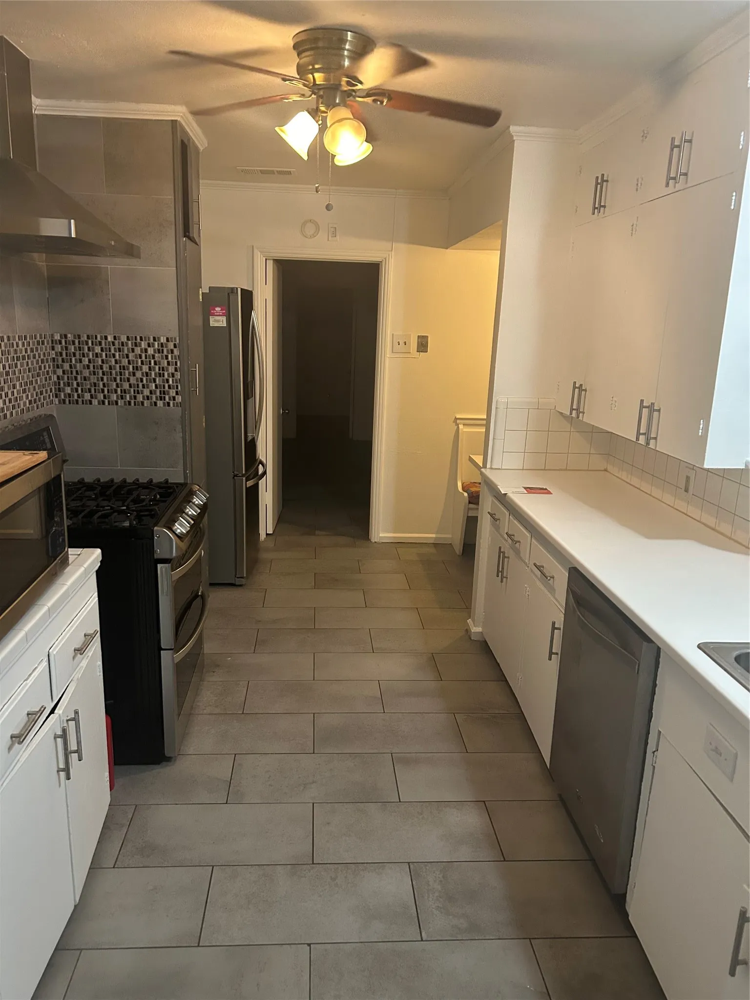 Single Family Residence For Rent in Dallas County , 6547 Starling Circle, Dallas, Texas 75209, 3 Bedroom, 2 Bathroom, 1 Garage spaces, 2,271 Sqft, built in 1947, mls#21391391, Real Estate Agent in Dallas, Homes For Rent in Dallas county, Homes For Rent in Dallas, Realtor in Dallas Texas, Real Estate Brokerage Independent Realty Texas, Luminita Cordes Realtor