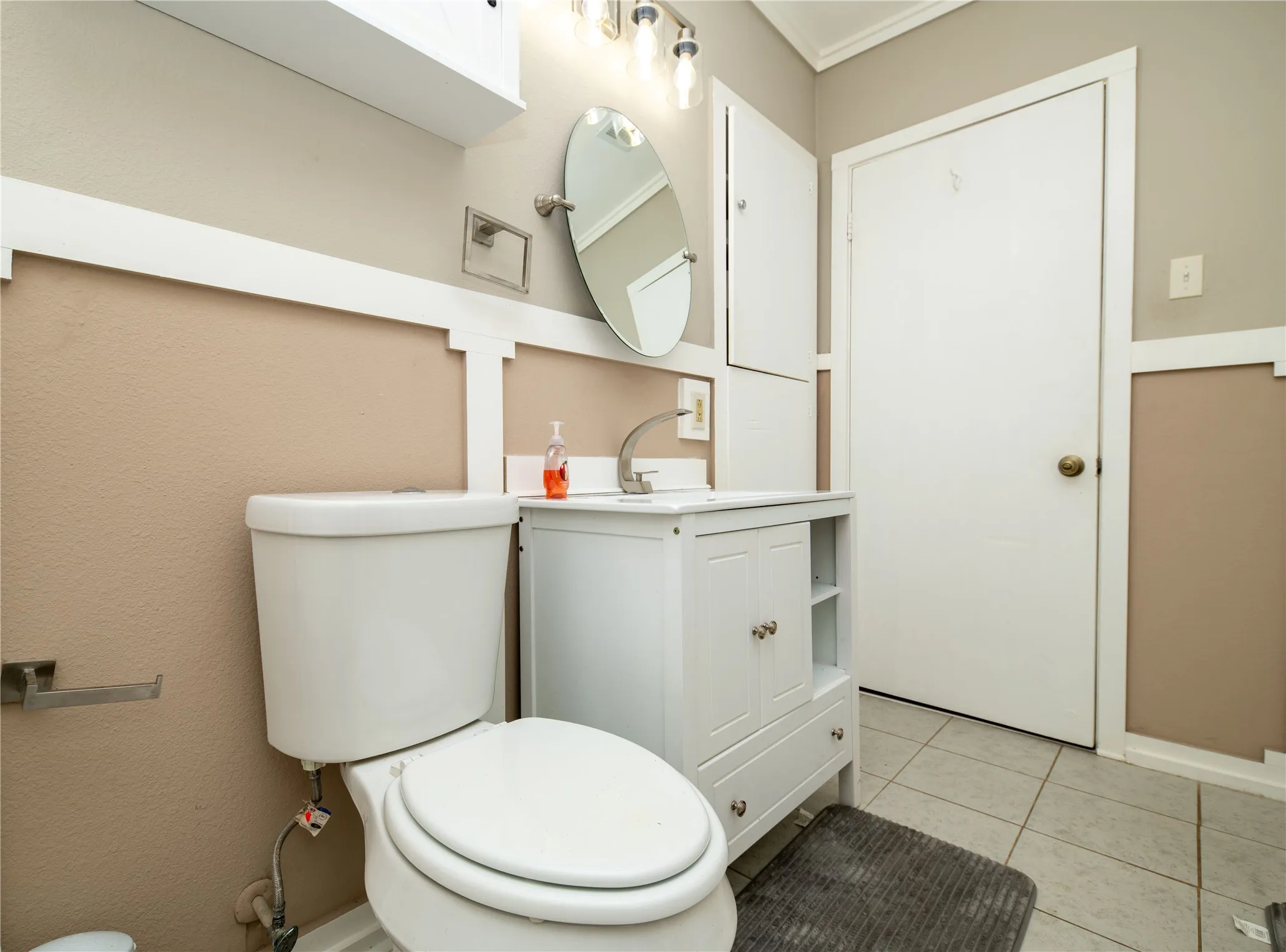 Single Family Residence For Rent in Dallas County , 6547 Starling Circle, Dallas, Texas 75209, 3 Bedroom, 2 Bathroom, 1 Garage spaces, 2,271 Sqft, built in 1947, mls#21391391, Real Estate Agent in Dallas, Homes For Rent in Dallas county, Homes For Rent in Dallas, Realtor in Dallas Texas, Real Estate Brokerage Independent Realty Texas, Luminita Cordes Realtor