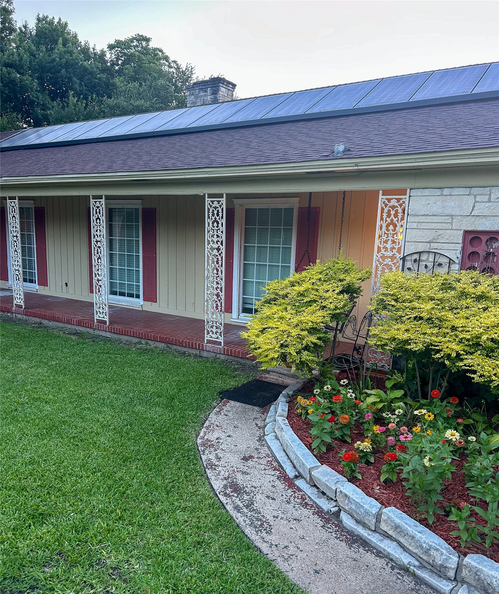 Single Family Residence For Rent in Dallas County , 6547 Starling Circle, Dallas, Texas 75209, 3 Bedroom, 2 Bathroom, 1 Garage spaces, 2,271 Sqft, built in 1947, mls#21391391, Real Estate Agent in Dallas, Homes For Rent in Dallas county, Homes For Rent in Dallas, Realtor in Dallas Texas, Real Estate Brokerage Independent Realty Texas, Luminita Cordes Realtor