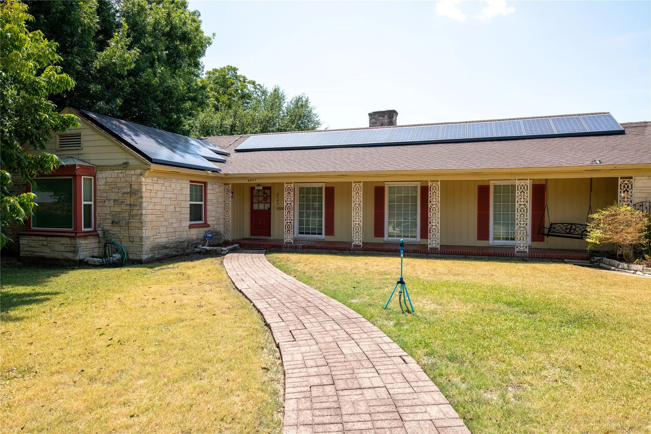 Single Family Residence For Rent in Dallas County , 6547 Starling Circle, Dallas, Texas 75209, 3 Bedroom, 2 Bathroom, 1 Garage spaces, 2,271 Sqft, built in 1947, mls#21391391, Real Estate Agent in Dallas, Homes For Rent in Dallas county, Homes For Rent in Dallas, Realtor in Dallas Texas, Real Estate Brokerage Independent Realty Texas, Luminita Cordes Realtor