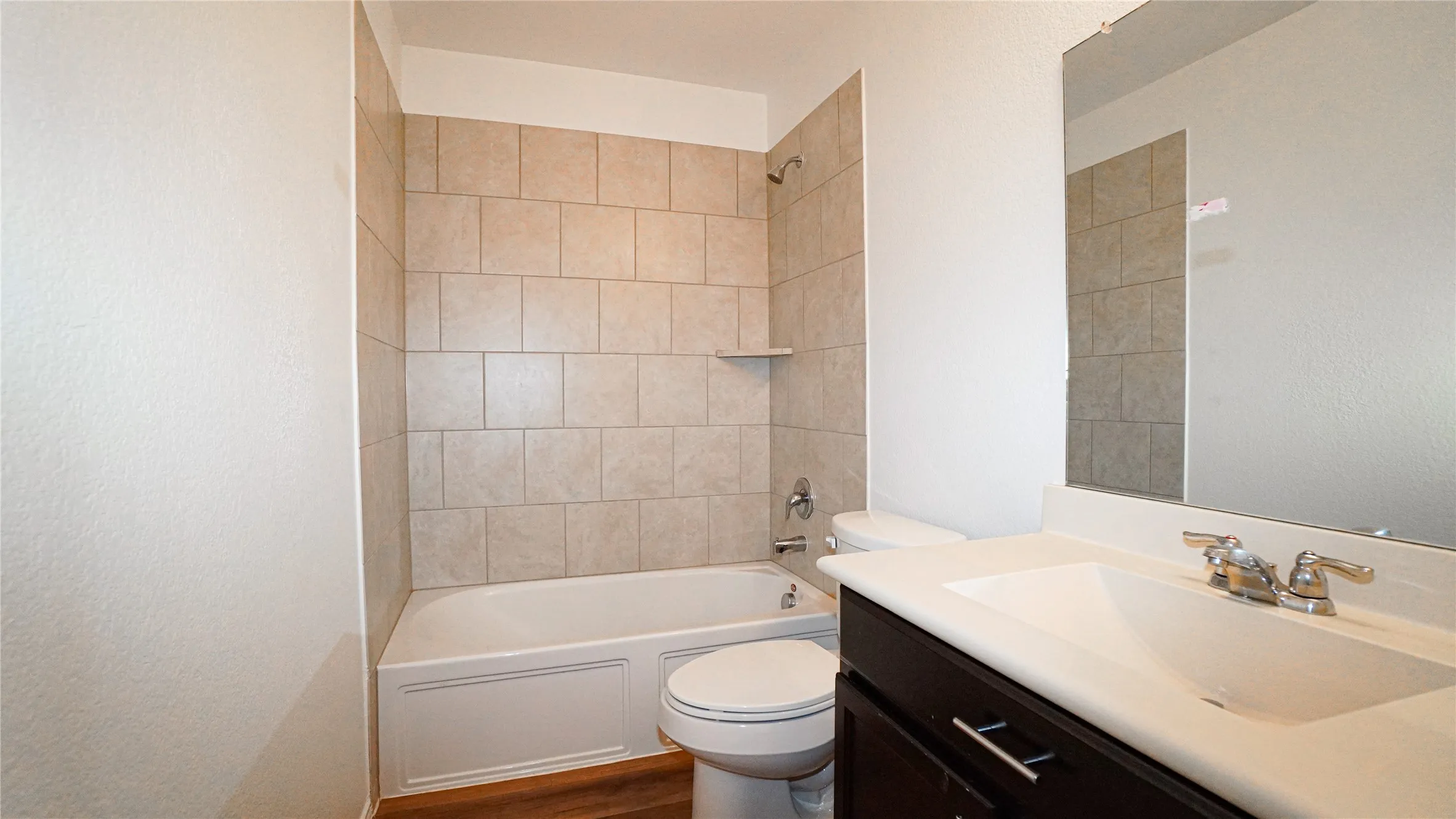 Single Family Residence For Rent in Kaufman County , 3017 Cassinia Parkway, Heartland, Texas 75126, 3 Bedroom, 2 Bathroom, 2 Garage spaces, 1,575 Sqft, built in 2016, mls#21392774, Real Estate Agent in Heartland, Homes For Rent in Kaufman county, Homes For Rent in Heartland, Realtor in Heartland Texas, Real Estate Brokerage Independent Realty Texas, Luminita Cordes Realtor