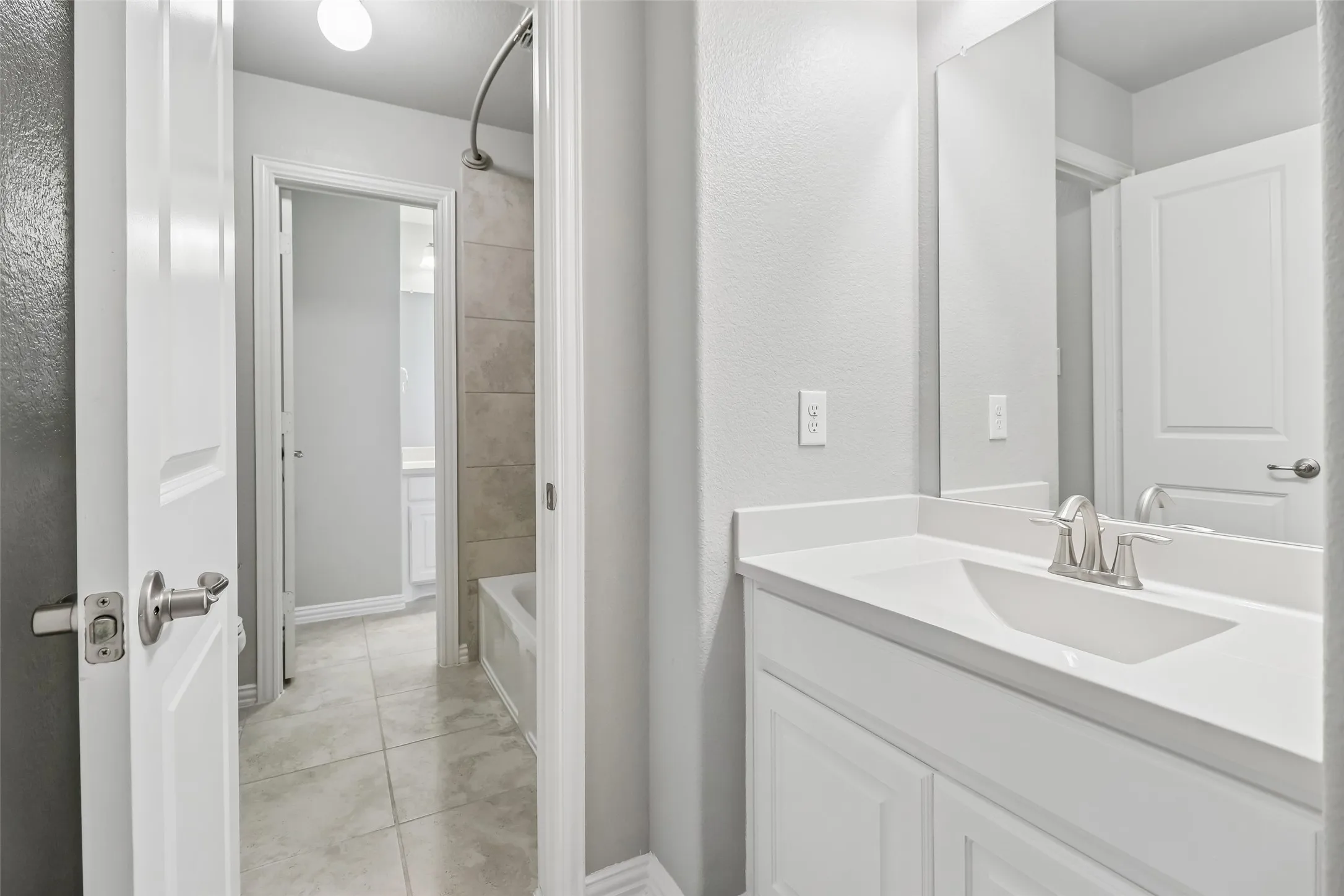 Single Family Residence For Sale in Collin County , 1500 Snapdragon Court, Celina, Texas 75078, 5 Bedroom, 5 Bathroom, 3 Garage spaces, 3,917 Sqft, built in 2019, mls#21382432, Real Estate Agent in Celina, Homes For Sale in Collin county, Homes For Sale in Celina, Realtor in Celina Texas, Real Estate Brokerage Independent Realty Texas, Luminita Cordes Realtor