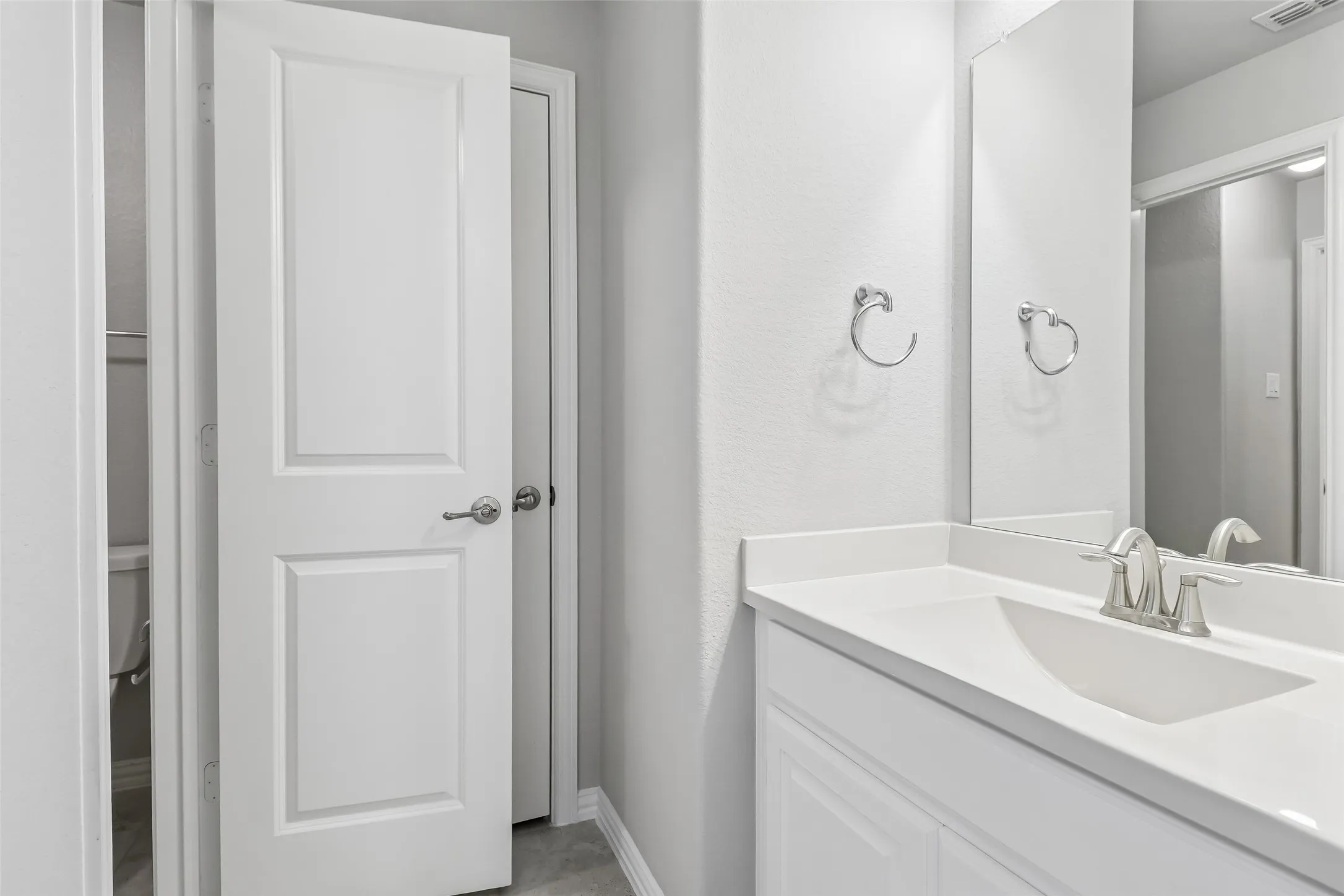 Single Family Residence For Sale in Collin County , 1500 Snapdragon Court, Celina, Texas 75078, 5 Bedroom, 5 Bathroom, 3 Garage spaces, 3,917 Sqft, built in 2019, mls#21382432, Real Estate Agent in Celina, Homes For Sale in Collin county, Homes For Sale in Celina, Realtor in Celina Texas, Real Estate Brokerage Independent Realty Texas, Luminita Cordes Realtor