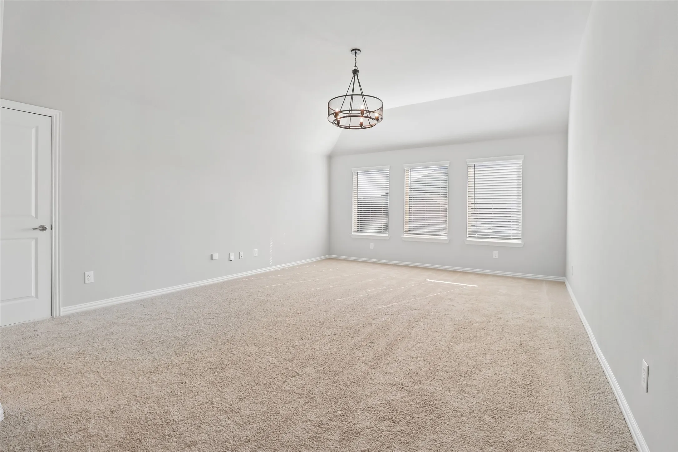 Single Family Residence For Sale in Collin County , 1500 Snapdragon Court, Celina, Texas 75078, 5 Bedroom, 5 Bathroom, 3 Garage spaces, 3,917 Sqft, built in 2019, mls#21382432, Real Estate Agent in Celina, Homes For Sale in Collin county, Homes For Sale in Celina, Realtor in Celina Texas, Real Estate Brokerage Independent Realty Texas, Luminita Cordes Realtor