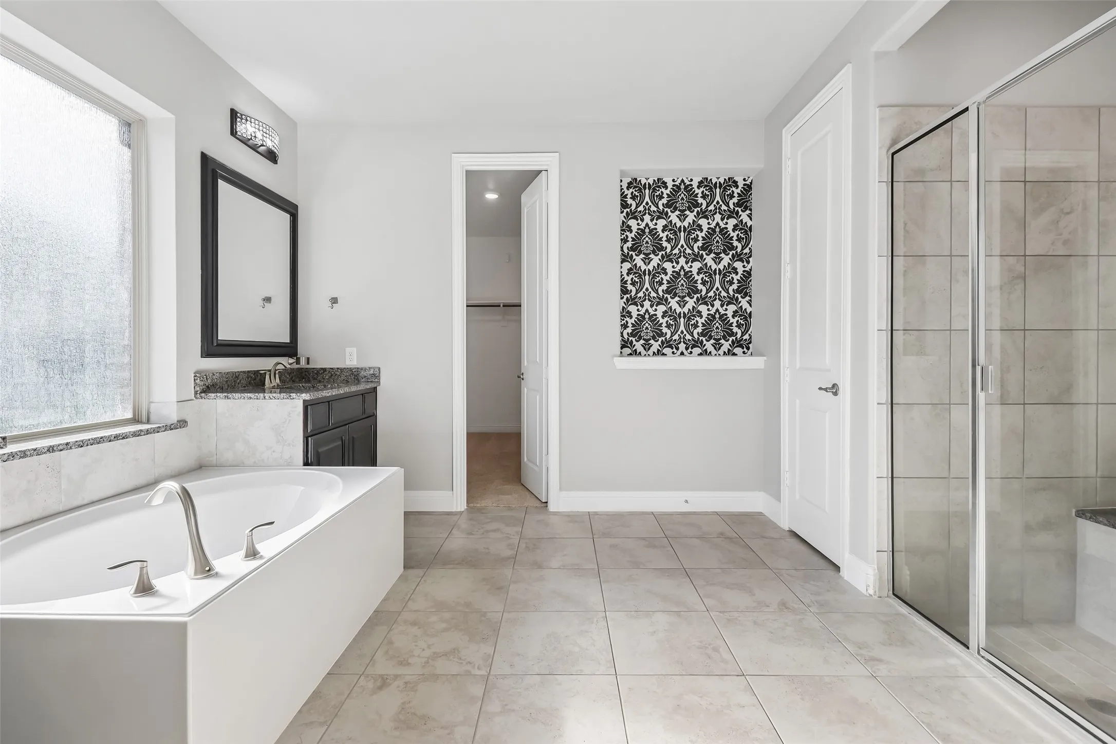Single Family Residence For Sale in Collin County , 1500 Snapdragon Court, Celina, Texas 75078, 5 Bedroom, 5 Bathroom, 3 Garage spaces, 3,917 Sqft, built in 2019, mls#21382432, Real Estate Agent in Celina, Homes For Sale in Collin county, Homes For Sale in Celina, Realtor in Celina Texas, Real Estate Brokerage Independent Realty Texas, Luminita Cordes Realtor