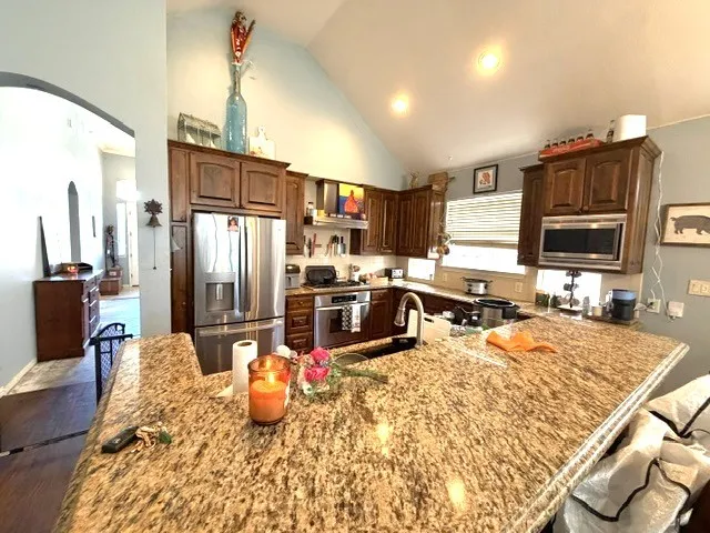 Single Family Residence For Sale in Rockwall County , 1817 Mystic Street, Rockwall, Texas 75032, 4 Bedroom, 2 Bathroom, 2 Garage spaces, 2,171 Sqft, built in 1997, mls#21394381, Real Estate Agent in Rockwall, Homes For Sale in Rockwall county, Homes For Sale in Rockwall, Realtor in Rockwall Texas, Real Estate Brokerage Independent Realty Texas, Luminita Cordes Realtor