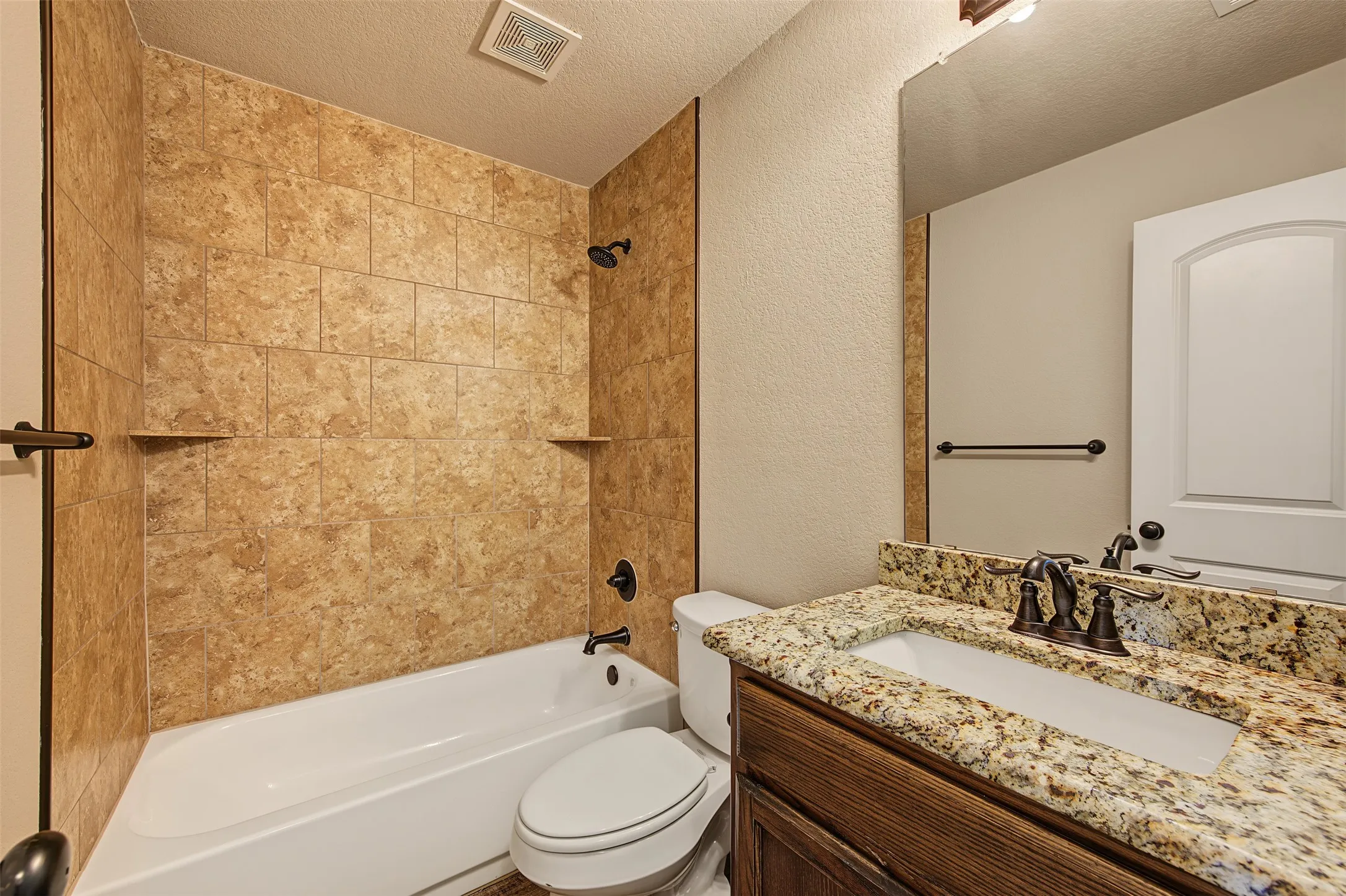 Duplex For Rent in Tarrant County , 3216 Cherry Lane, Fort Worth, Texas 76116, 3 Bedroom, 2 Bathroom, 1 Garage spaces, 2,188 Sqft, built in 2017, mls#21393988, Real Estate Agent in Fort Worth, Homes For Rent in Tarrant county, Homes For Rent in Fort Worth, Realtor in Fort Worth Texas, Real Estate Brokerage Independent Realty Texas, Luminita Cordes Realtor