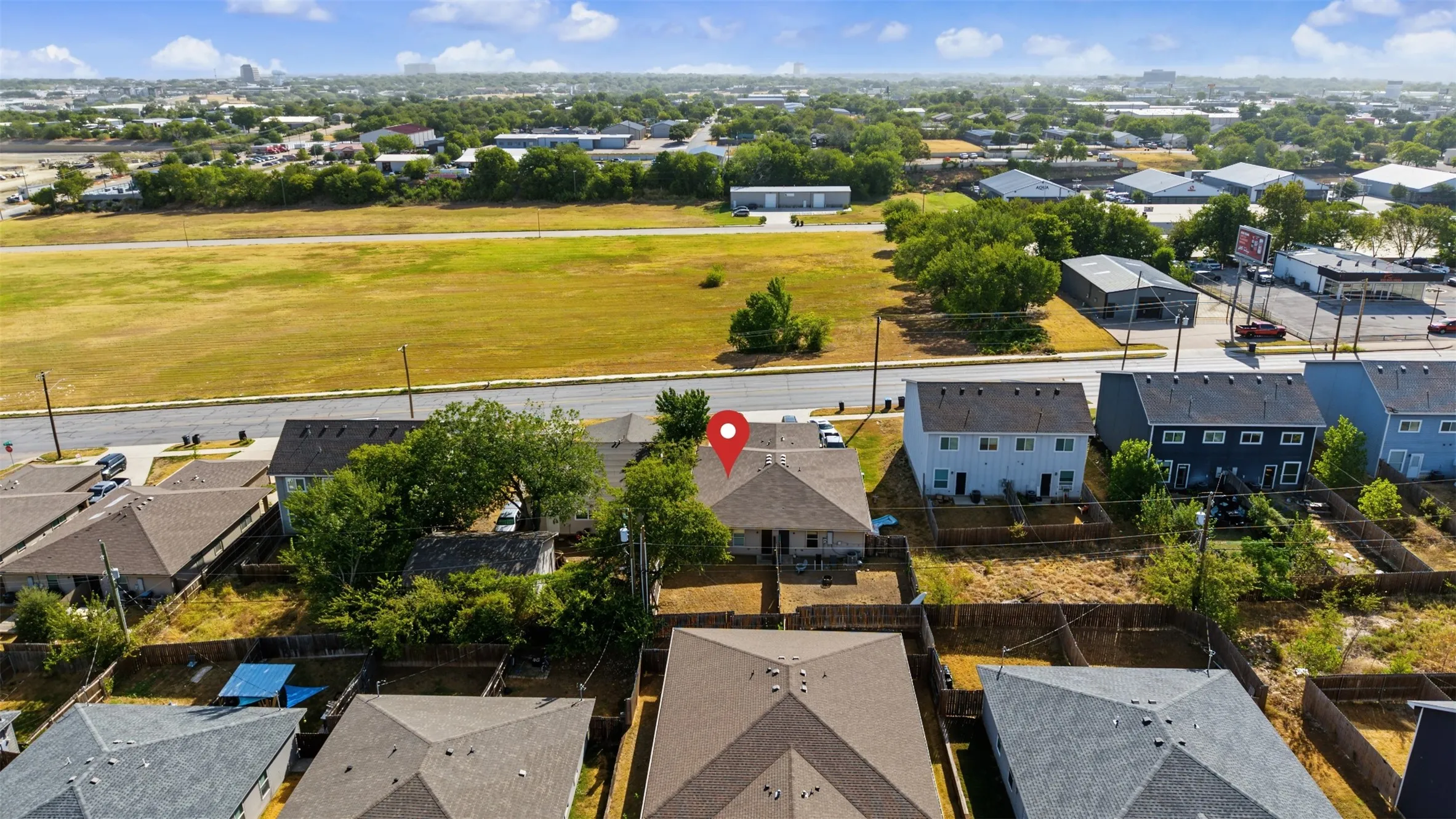 Duplex For Rent in Tarrant County , 3216 Cherry Lane, Fort Worth, Texas 76116, 3 Bedroom, 2 Bathroom, 1 Garage spaces, 2,188 Sqft, built in 2017, mls#21393988, Real Estate Agent in Fort Worth, Homes For Rent in Tarrant county, Homes For Rent in Fort Worth, Realtor in Fort Worth Texas, Real Estate Brokerage Independent Realty Texas, Luminita Cordes Realtor