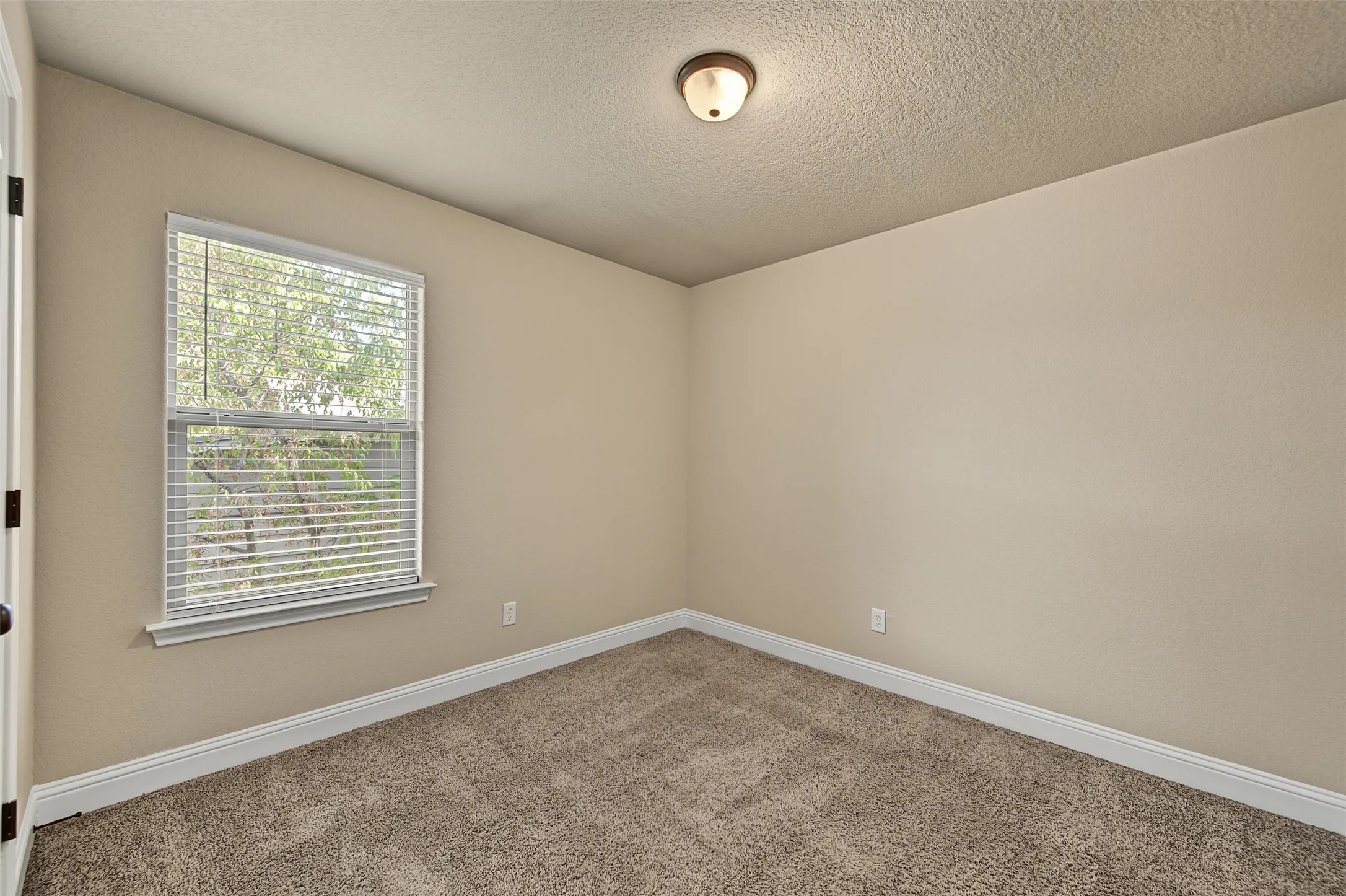 Duplex For Rent in Tarrant County , 3216 Cherry Lane, Fort Worth, Texas 76116, 3 Bedroom, 2 Bathroom, 1 Garage spaces, 2,188 Sqft, built in 2017, mls#21393988, Real Estate Agent in Fort Worth, Homes For Rent in Tarrant county, Homes For Rent in Fort Worth, Realtor in Fort Worth Texas, Real Estate Brokerage Independent Realty Texas, Luminita Cordes Realtor