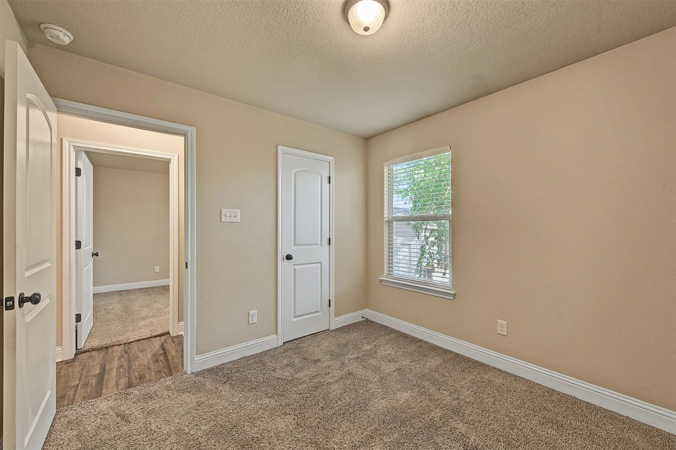 Duplex For Rent in Tarrant County , 3216 Cherry Lane, Fort Worth, Texas 76116, 3 Bedroom, 2 Bathroom, 1 Garage spaces, 2,188 Sqft, built in 2017, mls#21393988, Real Estate Agent in Fort Worth, Homes For Rent in Tarrant county, Homes For Rent in Fort Worth, Realtor in Fort Worth Texas, Real Estate Brokerage Independent Realty Texas, Luminita Cordes Realtor