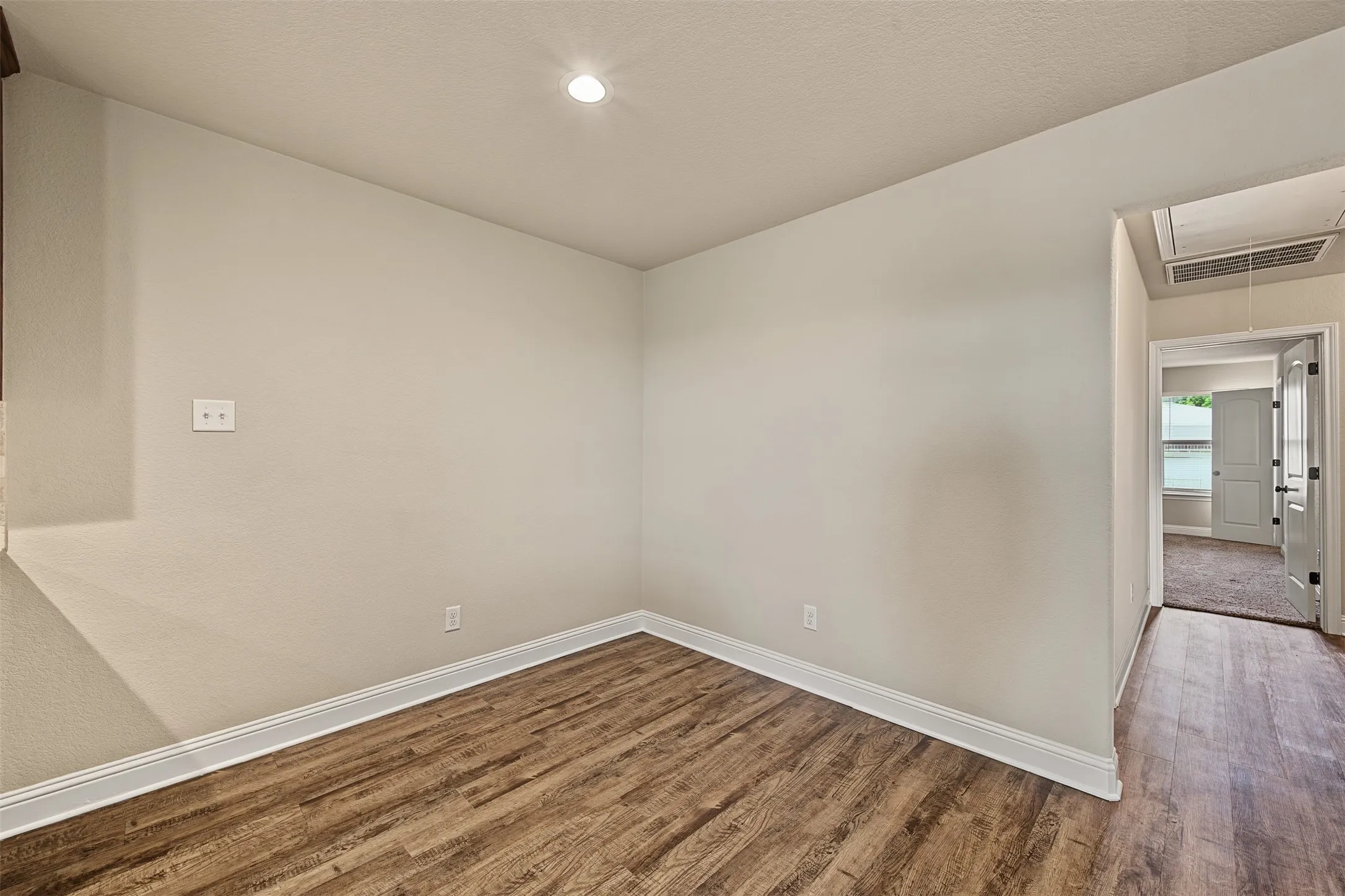 Duplex For Rent in Tarrant County , 3216 Cherry Lane, Fort Worth, Texas 76116, 3 Bedroom, 2 Bathroom, 1 Garage spaces, 2,188 Sqft, built in 2017, mls#21393988, Real Estate Agent in Fort Worth, Homes For Rent in Tarrant county, Homes For Rent in Fort Worth, Realtor in Fort Worth Texas, Real Estate Brokerage Independent Realty Texas, Luminita Cordes Realtor