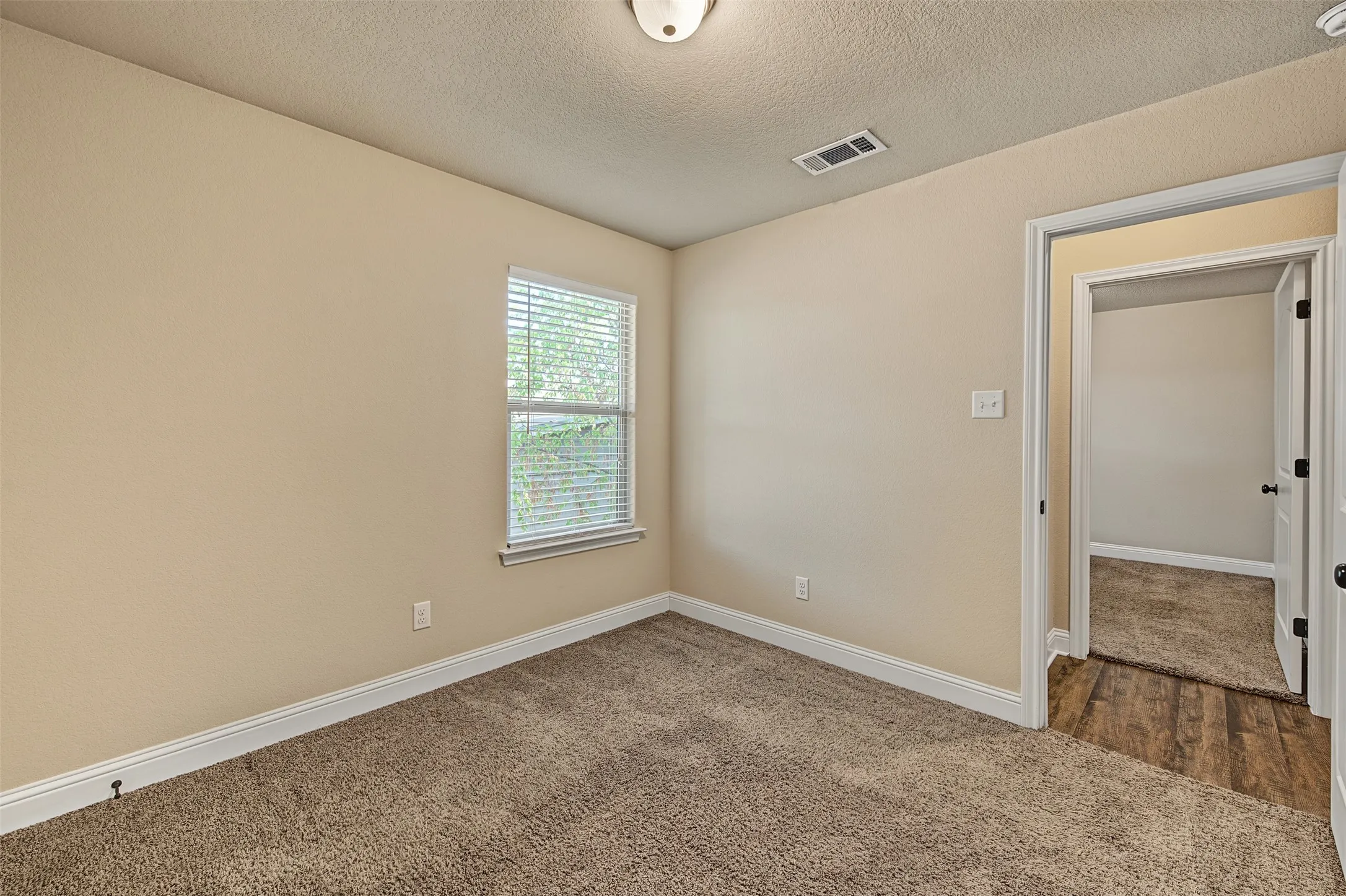 Duplex For Rent in Tarrant County , 3216 Cherry Lane, Fort Worth, Texas 76116, 3 Bedroom, 2 Bathroom, 1 Garage spaces, 2,188 Sqft, built in 2017, mls#21393988, Real Estate Agent in Fort Worth, Homes For Rent in Tarrant county, Homes For Rent in Fort Worth, Realtor in Fort Worth Texas, Real Estate Brokerage Independent Realty Texas, Luminita Cordes Realtor