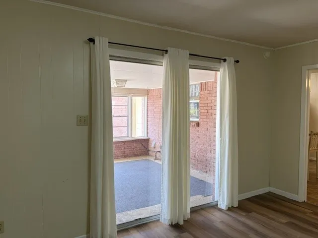 Single Family Residence For Sale in Wood County , 301 Hart Street, Quitman, Texas 75783, 3 Bedroom, 2 Bathroom, 2 Garage spaces, 1,847 Sqft, built in 1985, mls#21394387, Real Estate Agent in Quitman, Homes For Sale in Wood county, Homes For Sale in Quitman, Realtor in Quitman Texas, Real Estate Brokerage Independent Realty Texas, Luminita Cordes Realtor
