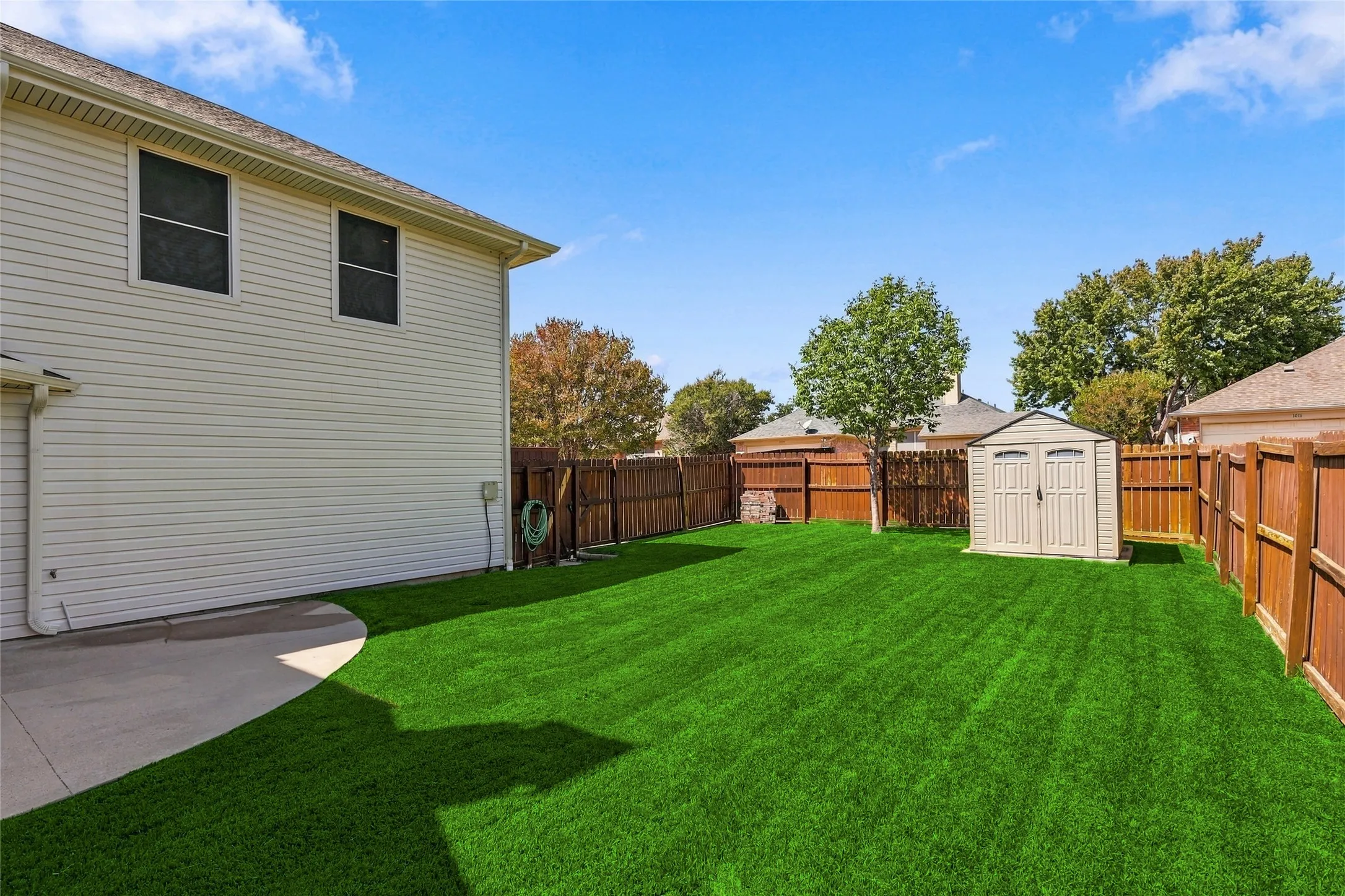 Single Family Residence For Sale in Denton County , 1021 Dartmouth Drive, Lewisville, Texas 75067, 5 Bedroom, 3 Bathroom, 2 Garage spaces, 3,358 Sqft, built in 1998, mls#21391078, Real Estate Agent in Lewisville, Homes For Sale in Denton county, Homes For Sale in Lewisville, Realtor in Lewisville Texas, Real Estate Brokerage Independent Realty Texas, Luminita Cordes Realtor