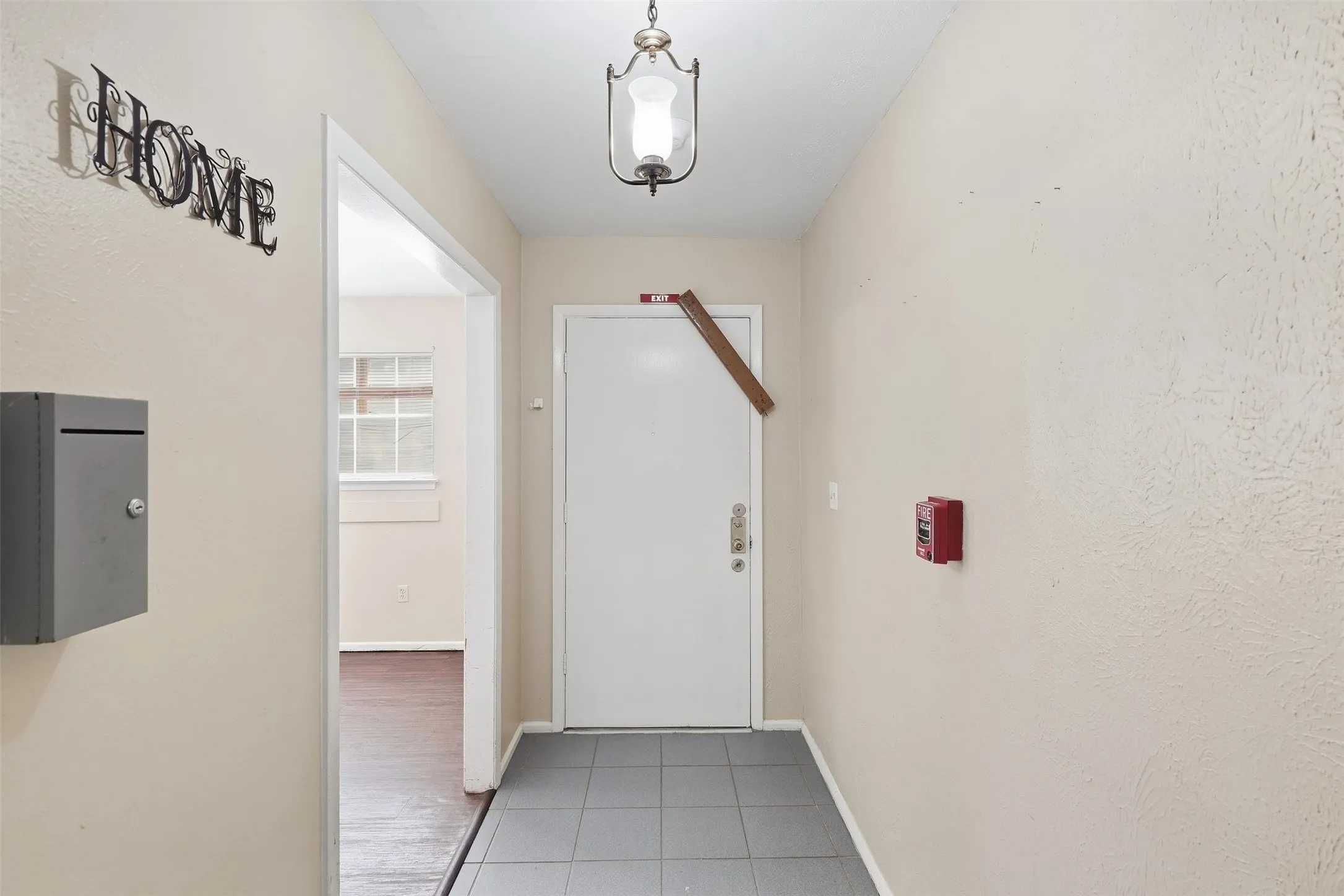 Single Family Residence For Sale in Tarrant County , 5682 Worrell Drive, Fort Worth, Texas 76133, 4 Bedroom, 2 Bathroom, Garage spaces, 1,773 Sqft, built in 1962, mls#21389485, Real Estate Agent in Fort Worth, Homes For Sale in Tarrant county, Homes For Sale in Fort Worth, Realtor in Fort Worth Texas, Real Estate Brokerage Independent Realty Texas, Luminita Cordes Realtor