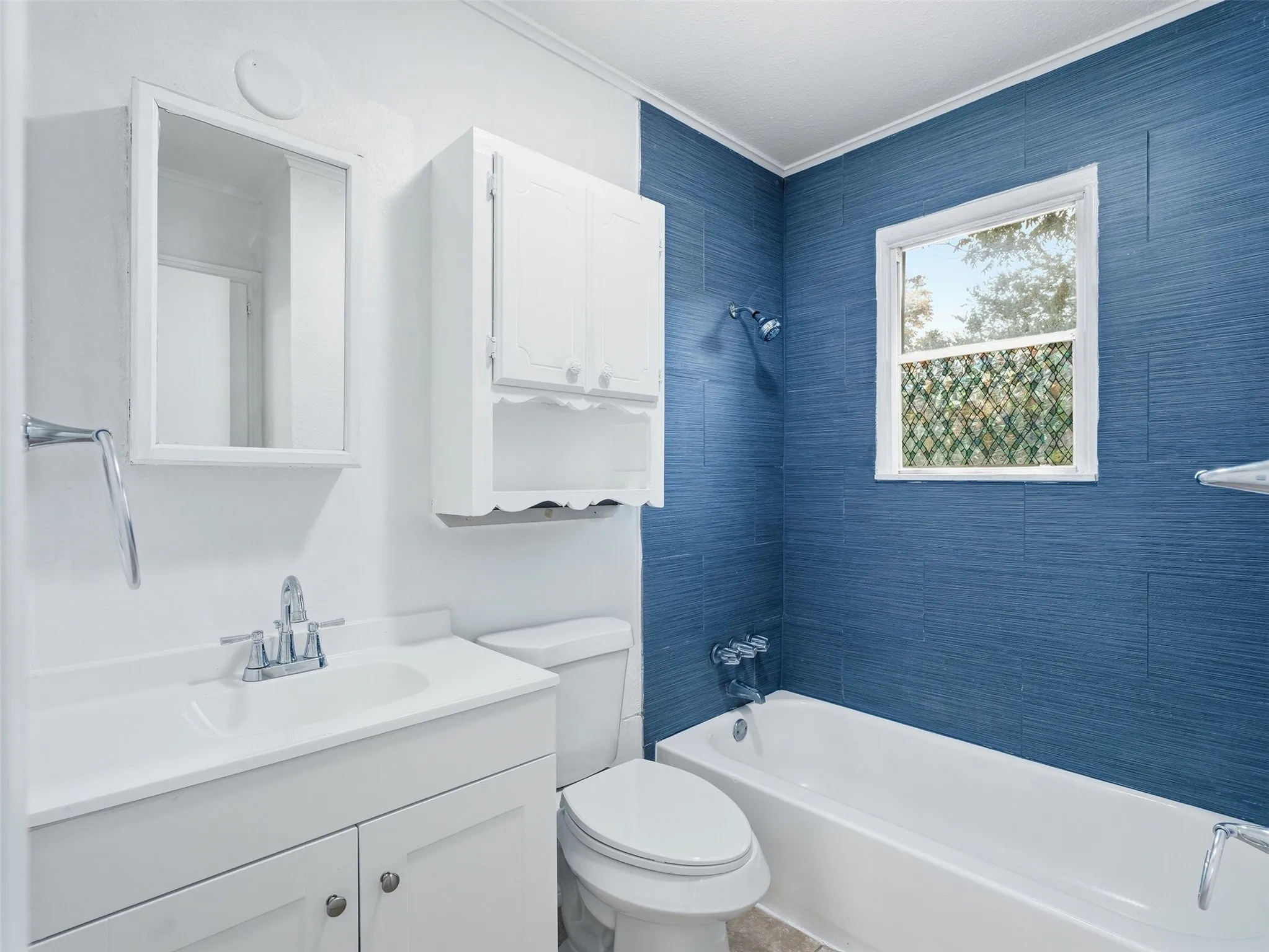 Single Family Residence For Rent in Dallas County , 1520 S 3rd Street, Garland, Texas 75040, 3 Bedroom, 1 Bathroom, Garage spaces, 1,033 Sqft, built in 1952, mls#21394397, Real Estate Agent in Garland, Homes For Rent in Dallas county, Homes For Rent in Garland, Realtor in Garland Texas, Real Estate Brokerage Independent Realty Texas, Luminita Cordes Realtor