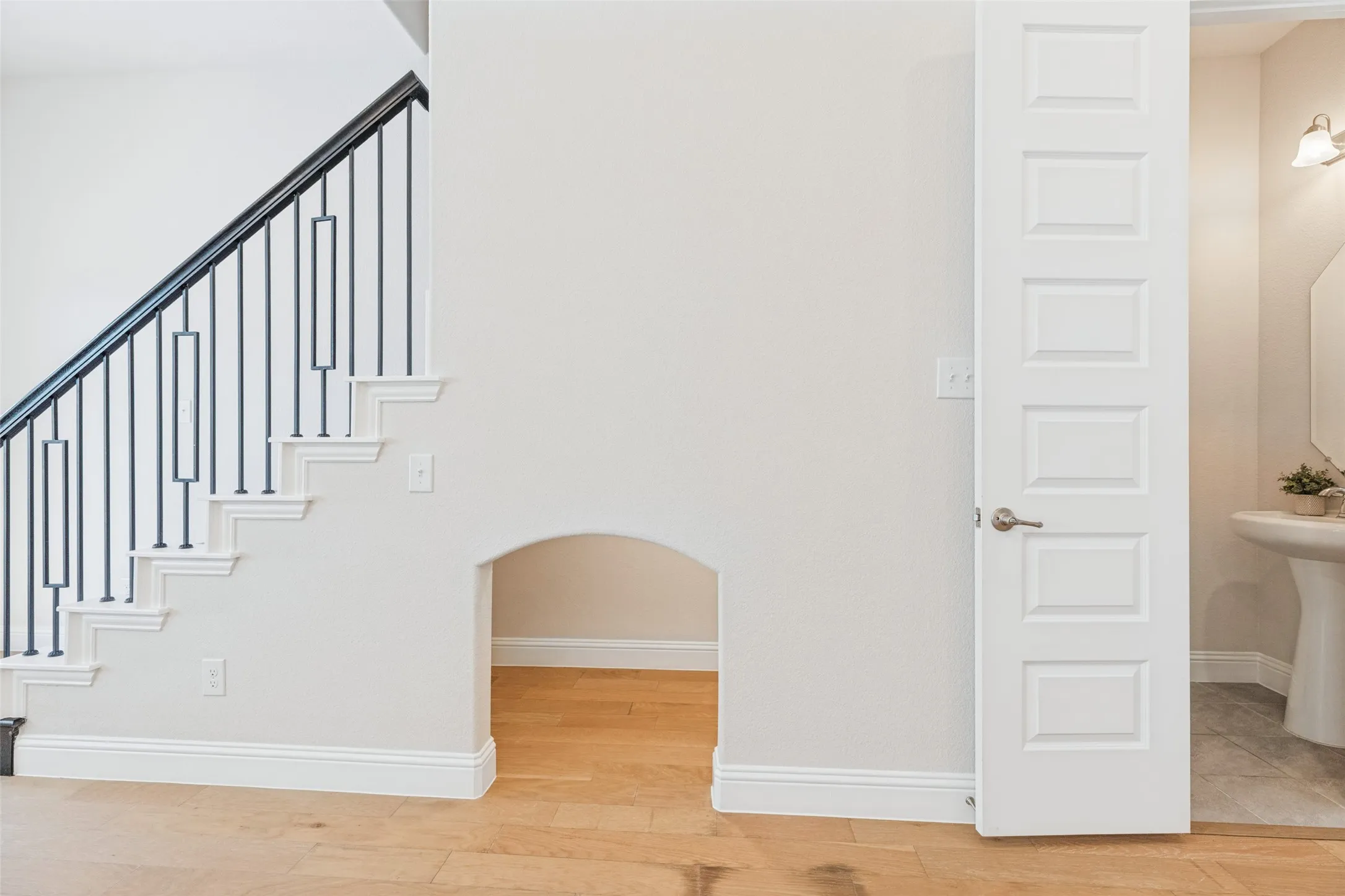 Townhouse For Sale in Denton County , 2917 Troutt Drive, Carrollton, Texas 75010, 3 Bedroom, 4 Bathroom, 2 Garage spaces, 1,985 Sqft, built in 2021, mls#21393872, Real Estate Agent in Carrollton, Homes For Sale in Denton county, Homes For Sale in Carrollton, Realtor in Carrollton Texas, Real Estate Brokerage Independent Realty Texas, Luminita Cordes Realtor