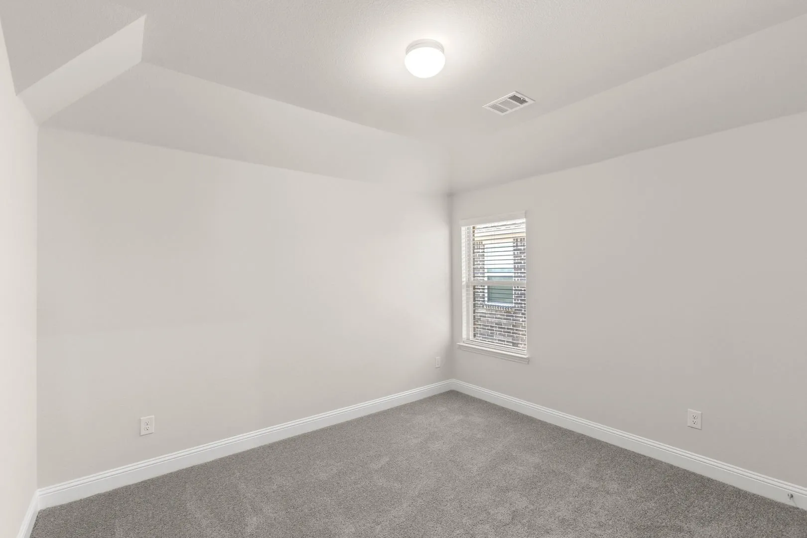 4348 Noble-Bedroom-3