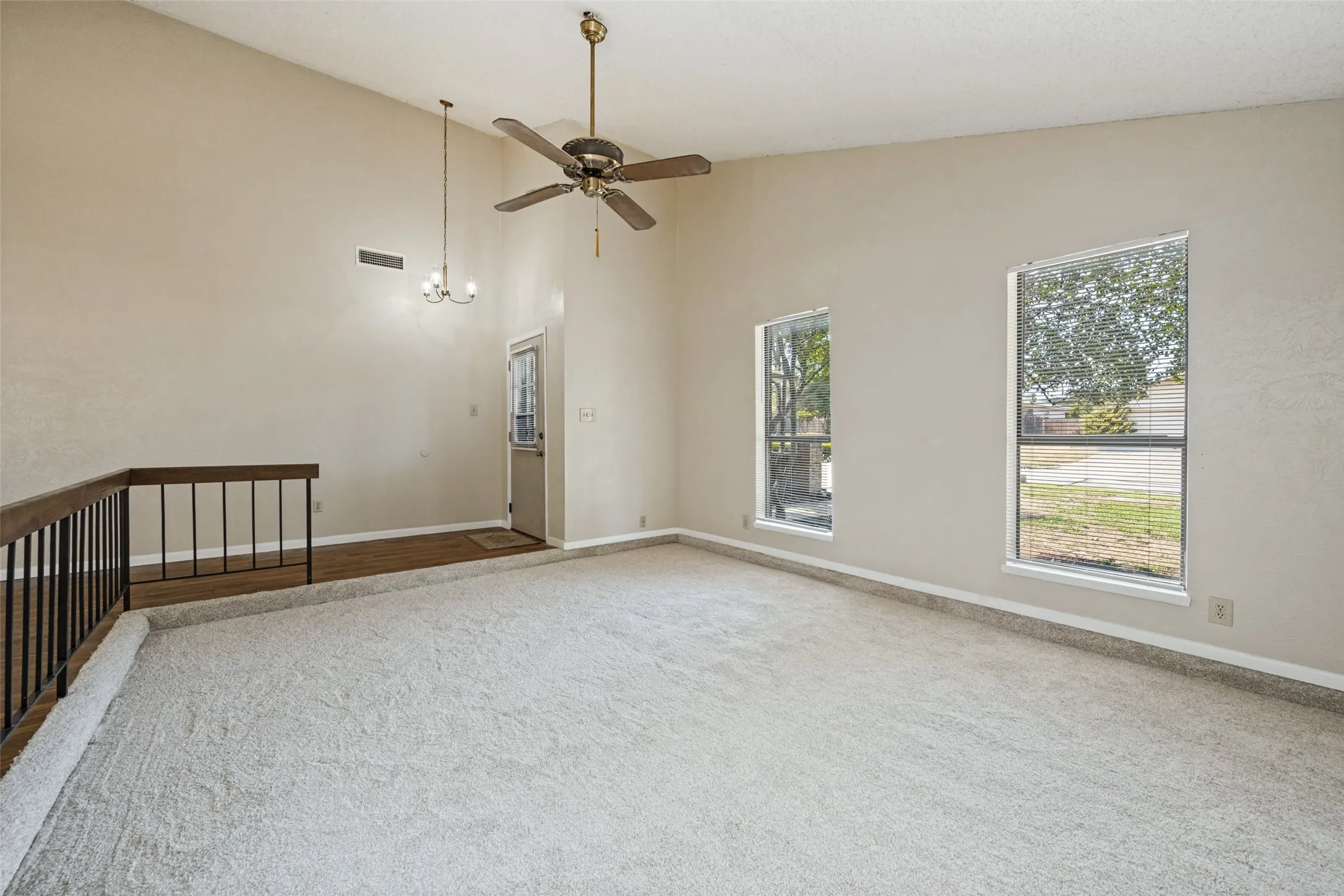 Single Family Residence For Sale in Tarrant County , 4237 Glen Springs Drive, Arlington, Texas 76016, 4 Bedroom, 2 Bathroom, 2 Garage spaces, 2,031 Sqft, built in 1980, mls#21394225, Real Estate Agent in Arlington, Homes For Sale in Tarrant county, Homes For Sale in Arlington, Realtor in Arlington Texas, Real Estate Brokerage Independent Realty Texas, Luminita Cordes Realtor