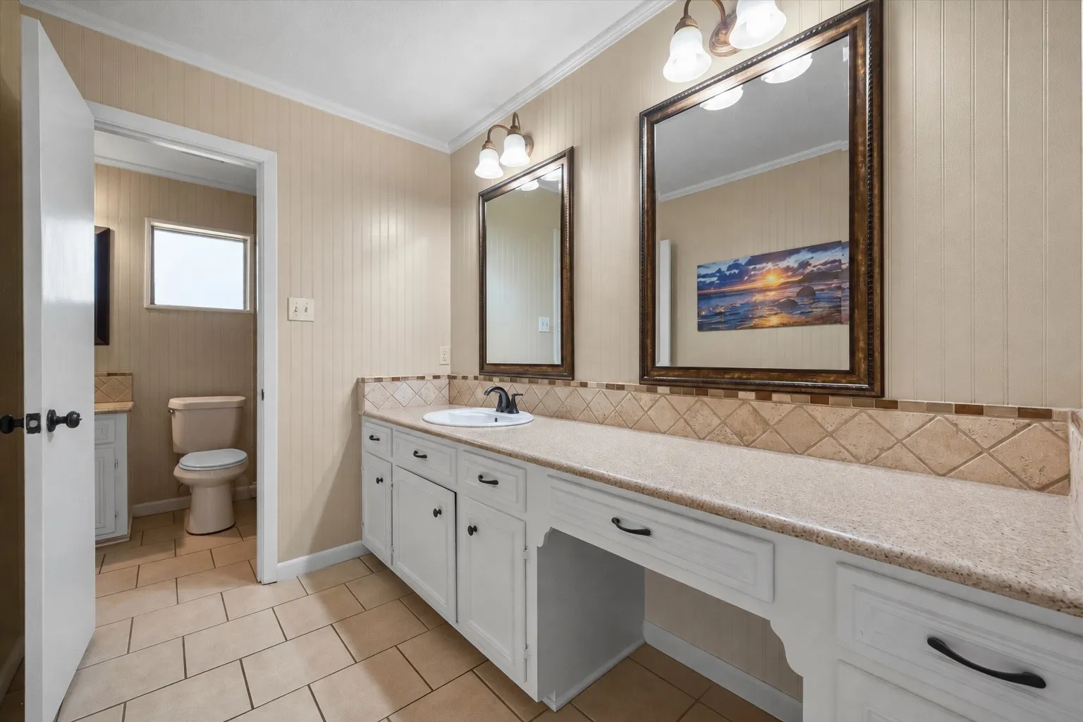 Single Family Residence For Sale in Navarro County , 929 Madison Square, Corsicana, Texas 75110, 3 Bedroom, 2 Bathroom, 3 Garage spaces, 1,983 Sqft, built in 1970, mls#21393900, Real Estate Agent in Corsicana, Homes For Sale in Navarro county, Homes For Sale in Corsicana, Realtor in Corsicana Texas, Real Estate Brokerage Independent Realty Texas, Luminita Cordes Realtor