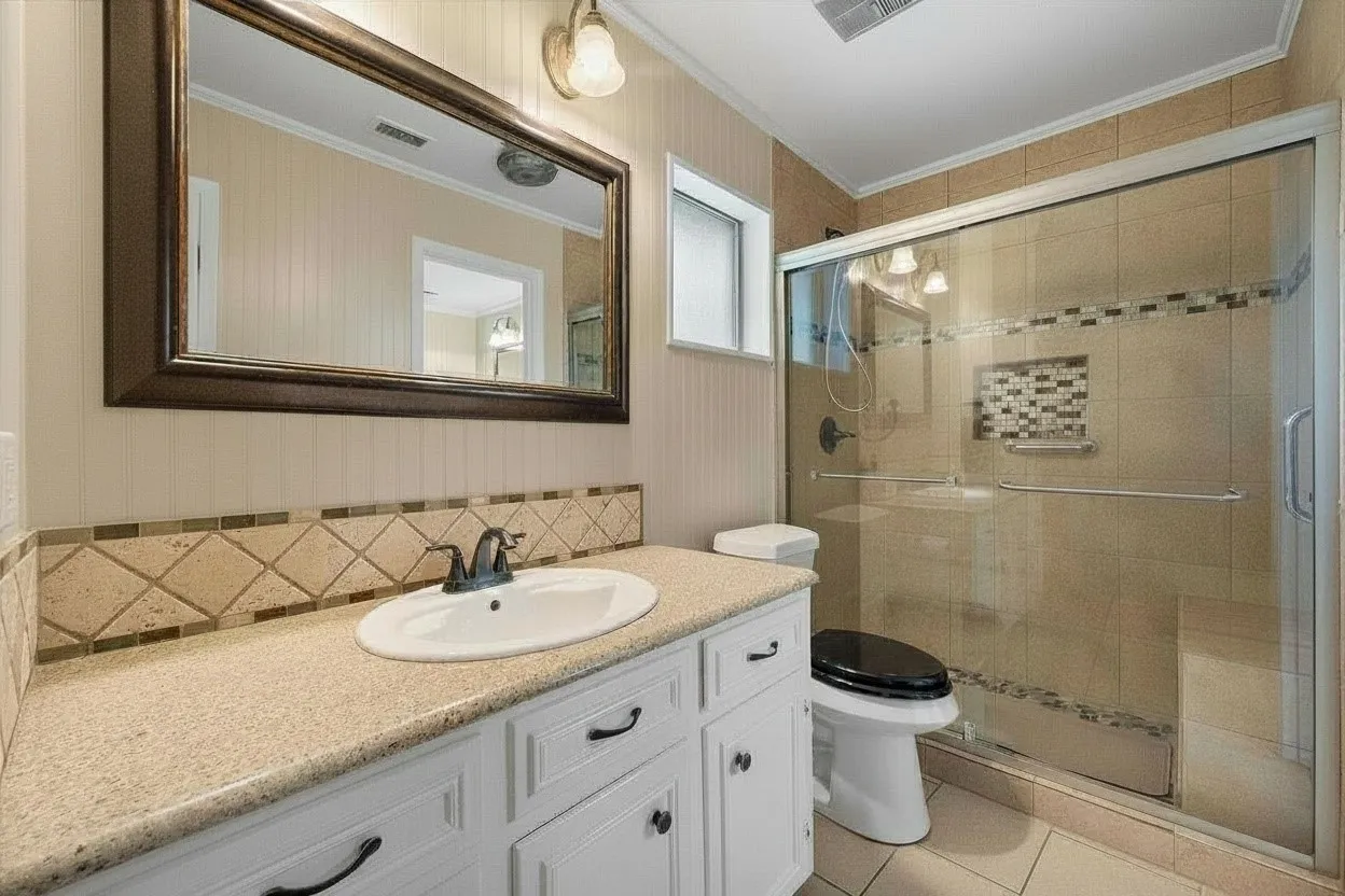 Single Family Residence For Sale in Navarro County , 929 Madison Square, Corsicana, Texas 75110, 3 Bedroom, 2 Bathroom, 3 Garage spaces, 1,983 Sqft, built in 1970, mls#21393900, Real Estate Agent in Corsicana, Homes For Sale in Navarro county, Homes For Sale in Corsicana, Realtor in Corsicana Texas, Real Estate Brokerage Independent Realty Texas, Luminita Cordes Realtor