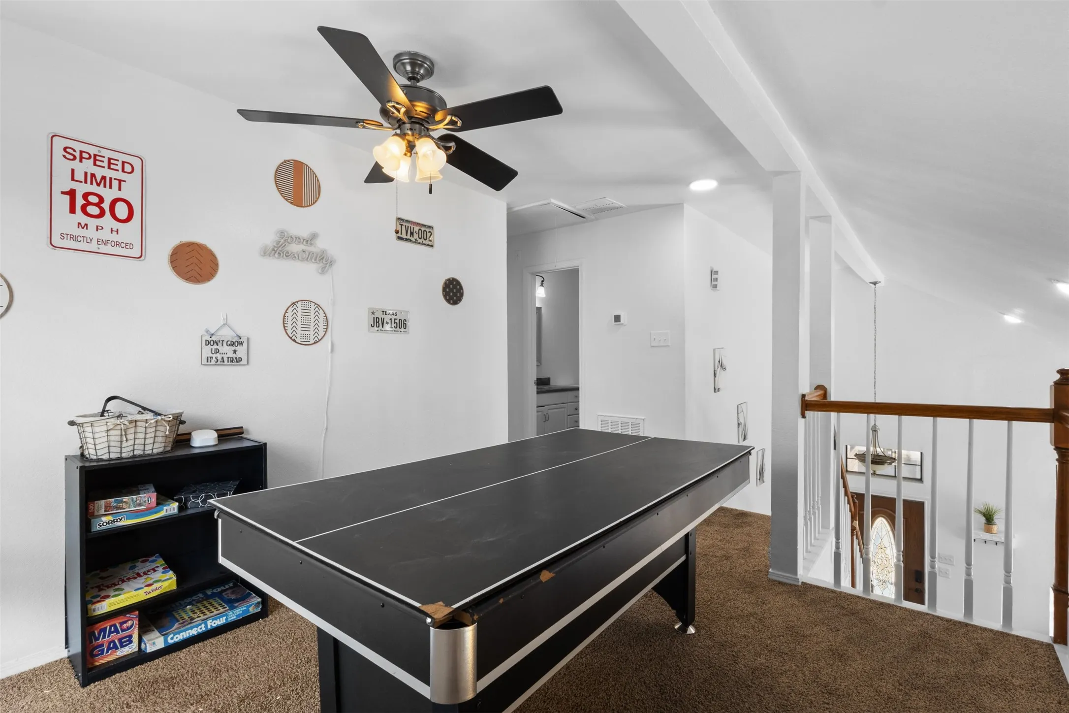 Single Family Residence For Sale in Dallas County , 7809 Clairmont, Rowlett, Texas 75089, 3 Bedroom, 2 Bathroom, 2 Garage spaces, 1,693 Sqft, built in 1986, mls#21394427, Real Estate Agent in Rowlett, Homes For Sale in Dallas county, Homes For Sale in Rowlett, Realtor in Rowlett Texas, Real Estate Brokerage Independent Realty Texas, Luminita Cordes Realtor