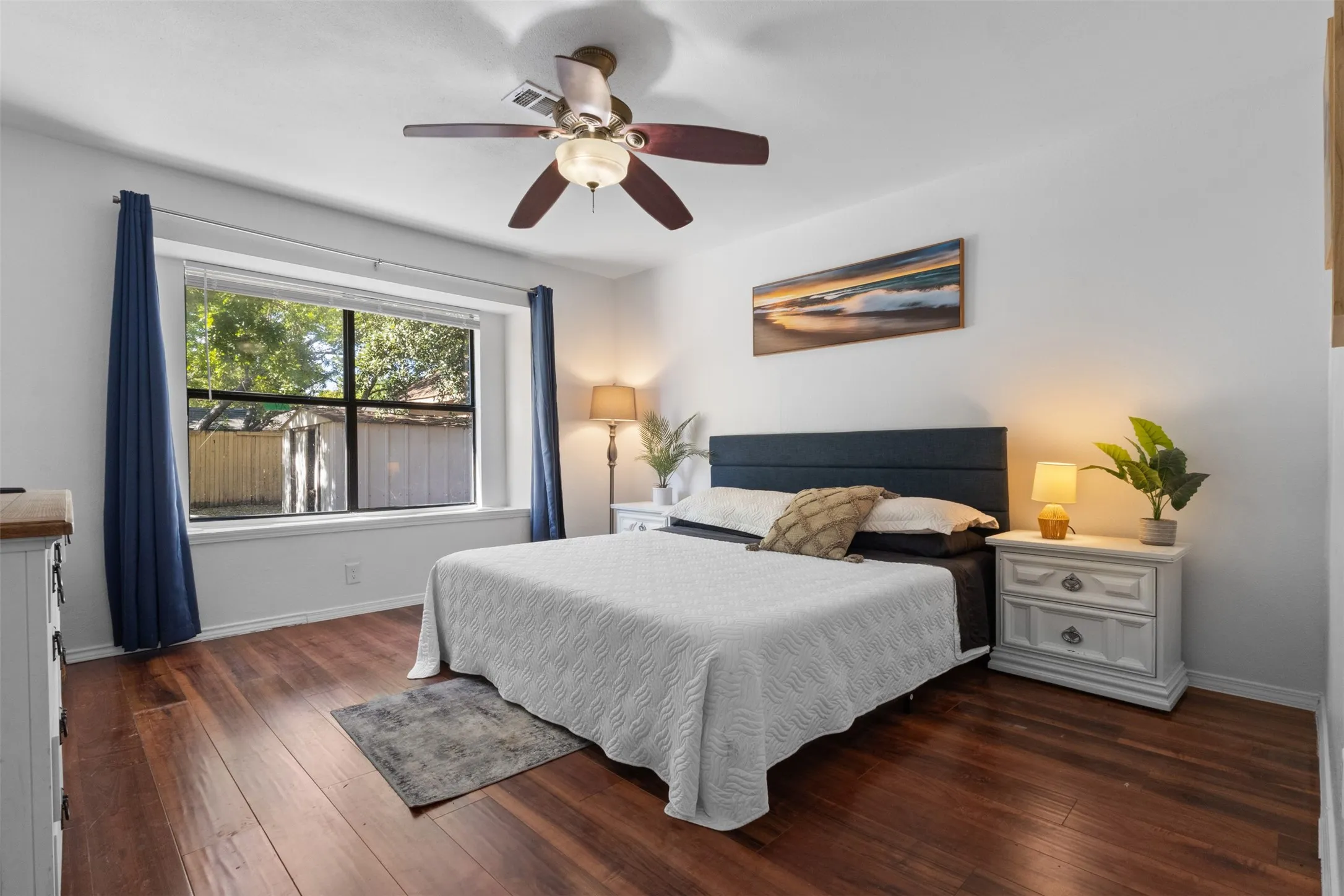 Single Family Residence For Sale in Dallas County , 7809 Clairmont, Rowlett, Texas 75089, 3 Bedroom, 2 Bathroom, 2 Garage spaces, 1,693 Sqft, built in 1986, mls#21394427, Real Estate Agent in Rowlett, Homes For Sale in Dallas county, Homes For Sale in Rowlett, Realtor in Rowlett Texas, Real Estate Brokerage Independent Realty Texas, Luminita Cordes Realtor