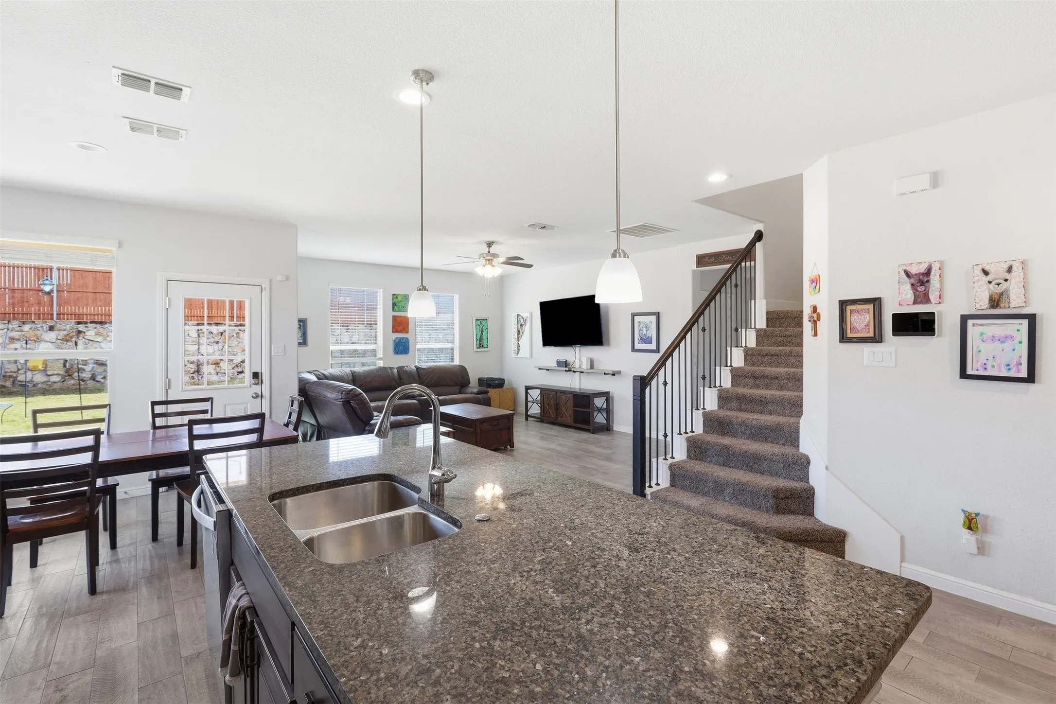 Single Family Residence For Sale in Johnson County , 1101 Burlingame Drive, Cleburne, Texas 76033, 4 Bedroom, 4 Bathroom, 2 Garage spaces, 3,016 Sqft, built in 2020, mls#21394318, Real Estate Agent in Cleburne, Homes For Sale in Johnson county, Homes For Sale in Cleburne, Realtor in Cleburne Texas, Real Estate Brokerage Independent Realty Texas, Luminita Cordes Realtor
