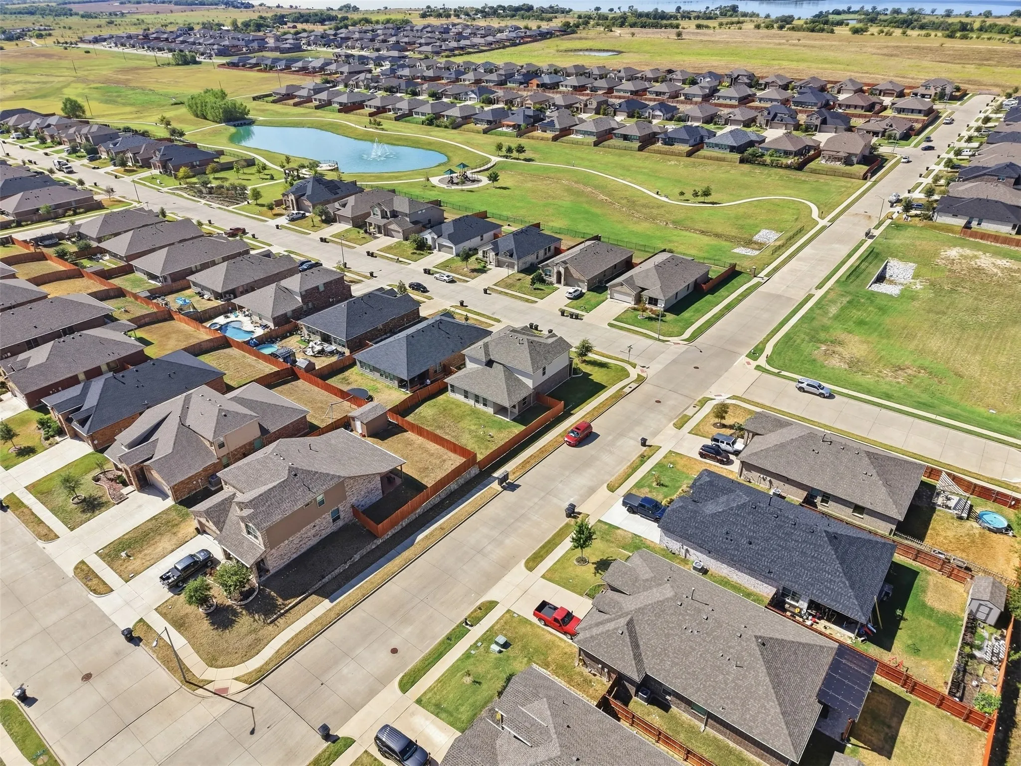 Single Family Residence For Sale in Johnson County , 1101 Burlingame Drive, Cleburne, Texas 76033, 4 Bedroom, 4 Bathroom, 2 Garage spaces, 3,016 Sqft, built in 2020, mls#21394318, Real Estate Agent in Cleburne, Homes For Sale in Johnson county, Homes For Sale in Cleburne, Realtor in Cleburne Texas, Real Estate Brokerage Independent Realty Texas, Luminita Cordes Realtor