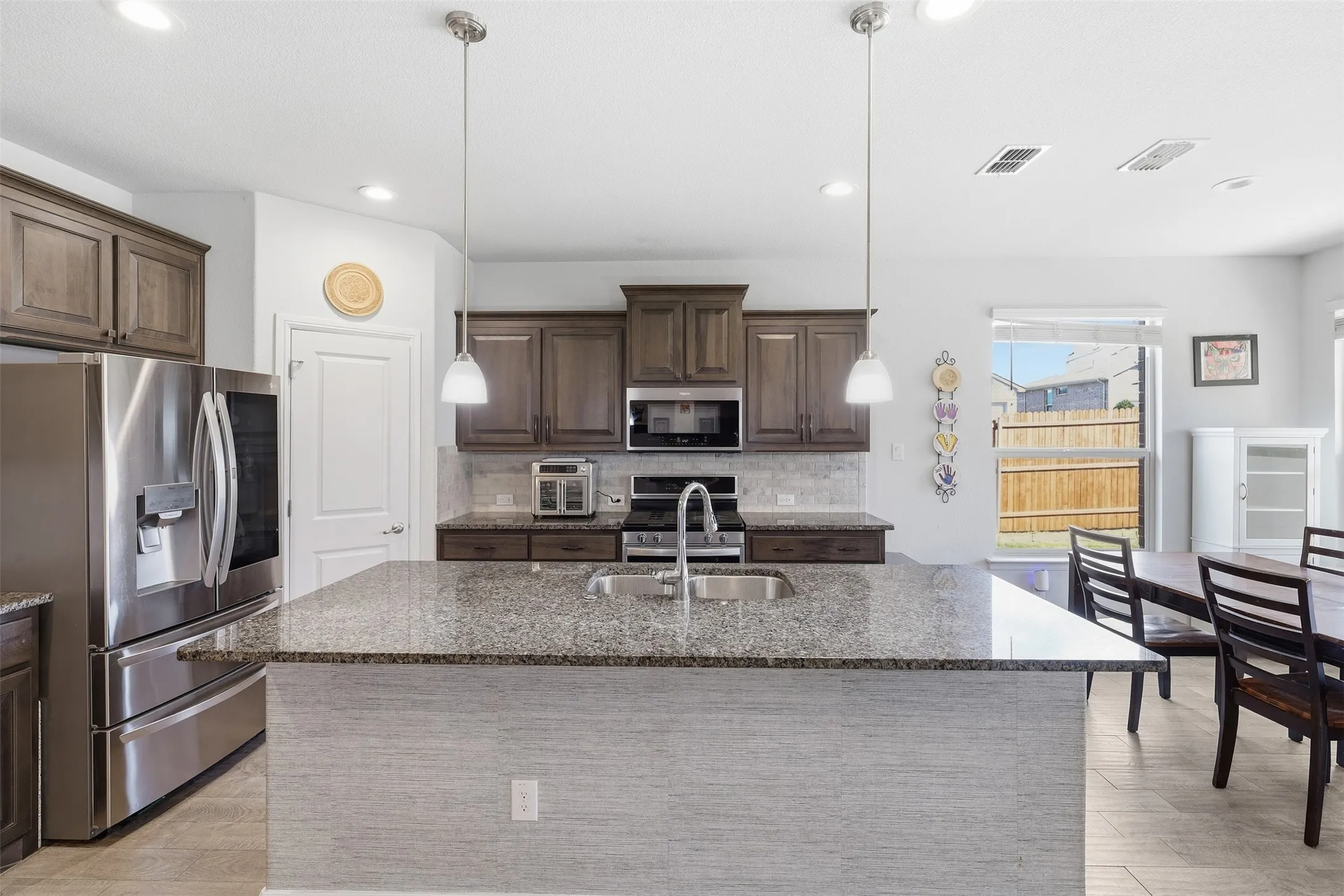 Single Family Residence For Sale in Johnson County , 1101 Burlingame Drive, Cleburne, Texas 76033, 4 Bedroom, 4 Bathroom, 2 Garage spaces, 3,016 Sqft, built in 2020, mls#21394318, Real Estate Agent in Cleburne, Homes For Sale in Johnson county, Homes For Sale in Cleburne, Realtor in Cleburne Texas, Real Estate Brokerage Independent Realty Texas, Luminita Cordes Realtor