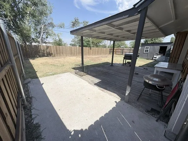 Single Family Residence For Sale in Denton County , 701 Sweetbriar, Lewisville, Texas 75067, 4 Bedroom, 2 Bathroom, Garage spaces, 1,499 Sqft, built in 1970, mls#21394437, Real Estate Agent in Lewisville, Homes For Sale in Denton county, Homes For Sale in Lewisville, Realtor in Lewisville Texas, Real Estate Brokerage Independent Realty Texas, Luminita Cordes Realtor