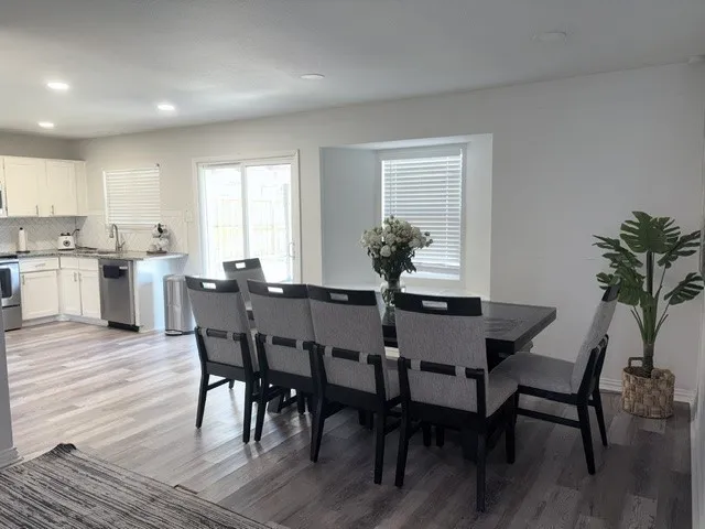 Single Family Residence For Sale in Denton County , 701 Sweetbriar, Lewisville, Texas 75067, 4 Bedroom, 2 Bathroom, Garage spaces, 1,499 Sqft, built in 1970, mls#21394437, Real Estate Agent in Lewisville, Homes For Sale in Denton county, Homes For Sale in Lewisville, Realtor in Lewisville Texas, Real Estate Brokerage Independent Realty Texas, Luminita Cordes Realtor
