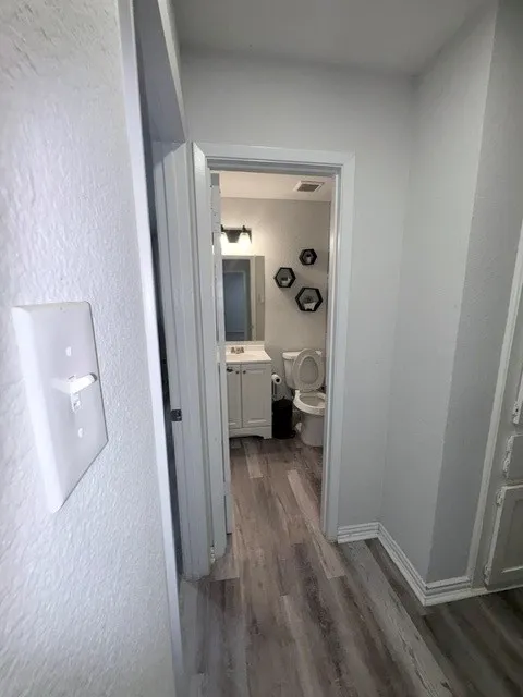 Single Family Residence For Sale in Denton County , 701 Sweetbriar, Lewisville, Texas 75067, 4 Bedroom, 2 Bathroom, Garage spaces, 1,499 Sqft, built in 1970, mls#21394437, Real Estate Agent in Lewisville, Homes For Sale in Denton county, Homes For Sale in Lewisville, Realtor in Lewisville Texas, Real Estate Brokerage Independent Realty Texas, Luminita Cordes Realtor