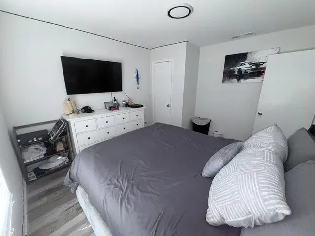 Single Family Residence For Sale in Denton County , 701 Sweetbriar, Lewisville, Texas 75067, 4 Bedroom, 2 Bathroom, Garage spaces, 1,499 Sqft, built in 1970, mls#21394437, Real Estate Agent in Lewisville, Homes For Sale in Denton county, Homes For Sale in Lewisville, Realtor in Lewisville Texas, Real Estate Brokerage Independent Realty Texas, Luminita Cordes Realtor