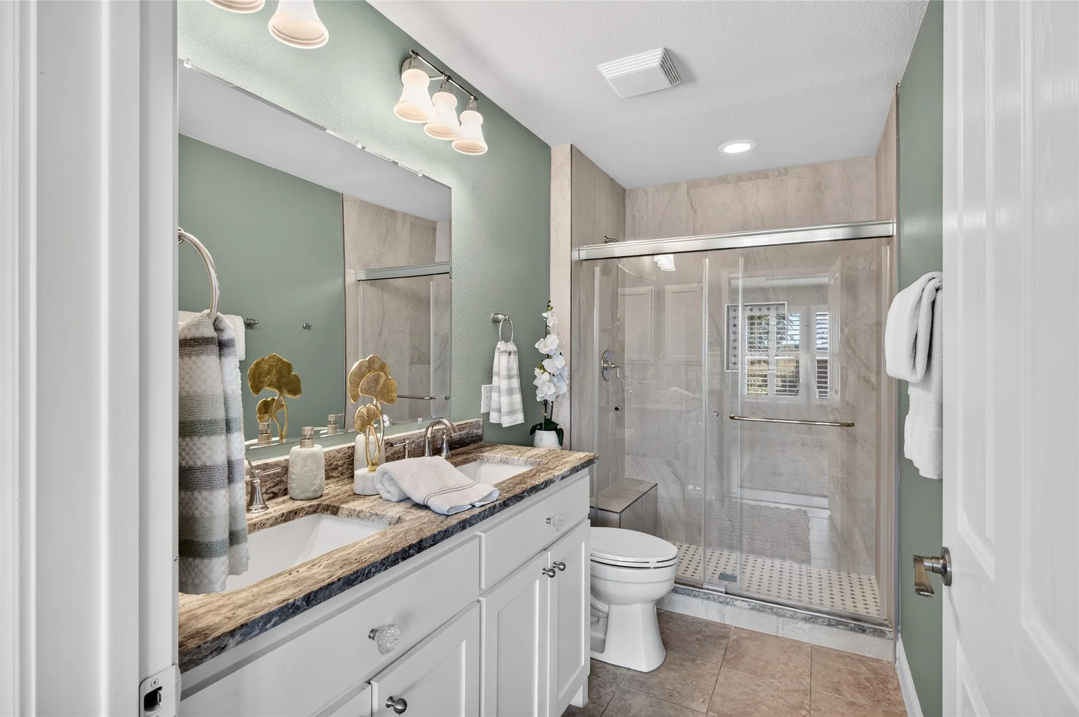 Single Family Residence For Sale in Denton County , 7579 Kite Lane, Frisco, Texas 75036, 2 Bedroom, 2 Bathroom, 2 Garage spaces, 1,156 Sqft, built in 2012, mls#21386196, Real Estate Agent in Frisco, Homes For Sale in Denton county, Homes For Sale in Frisco, Realtor in Frisco Texas, Real Estate Brokerage Independent Realty Texas, Luminita Cordes Realtor