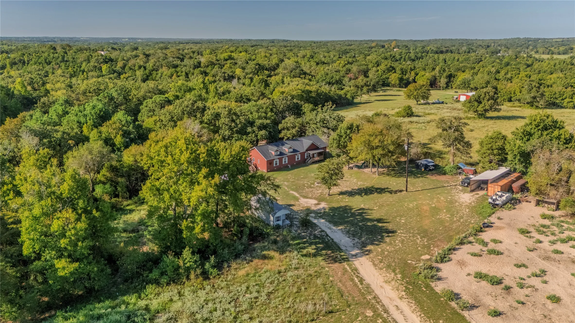 Single Family Residence For Sale in Henderson County , 4801 CR 3923, Athens, Texas 75752, 4 Bedroom, 3 Bathroom, Garage spaces, 2,432 Sqft, built in 2007, mls#21394385, Real Estate Agent in Athens, Homes For Sale in Henderson county, Homes For Sale in Athens, Realtor in Athens Texas, Real Estate Brokerage Independent Realty Texas, Luminita Cordes Realtor