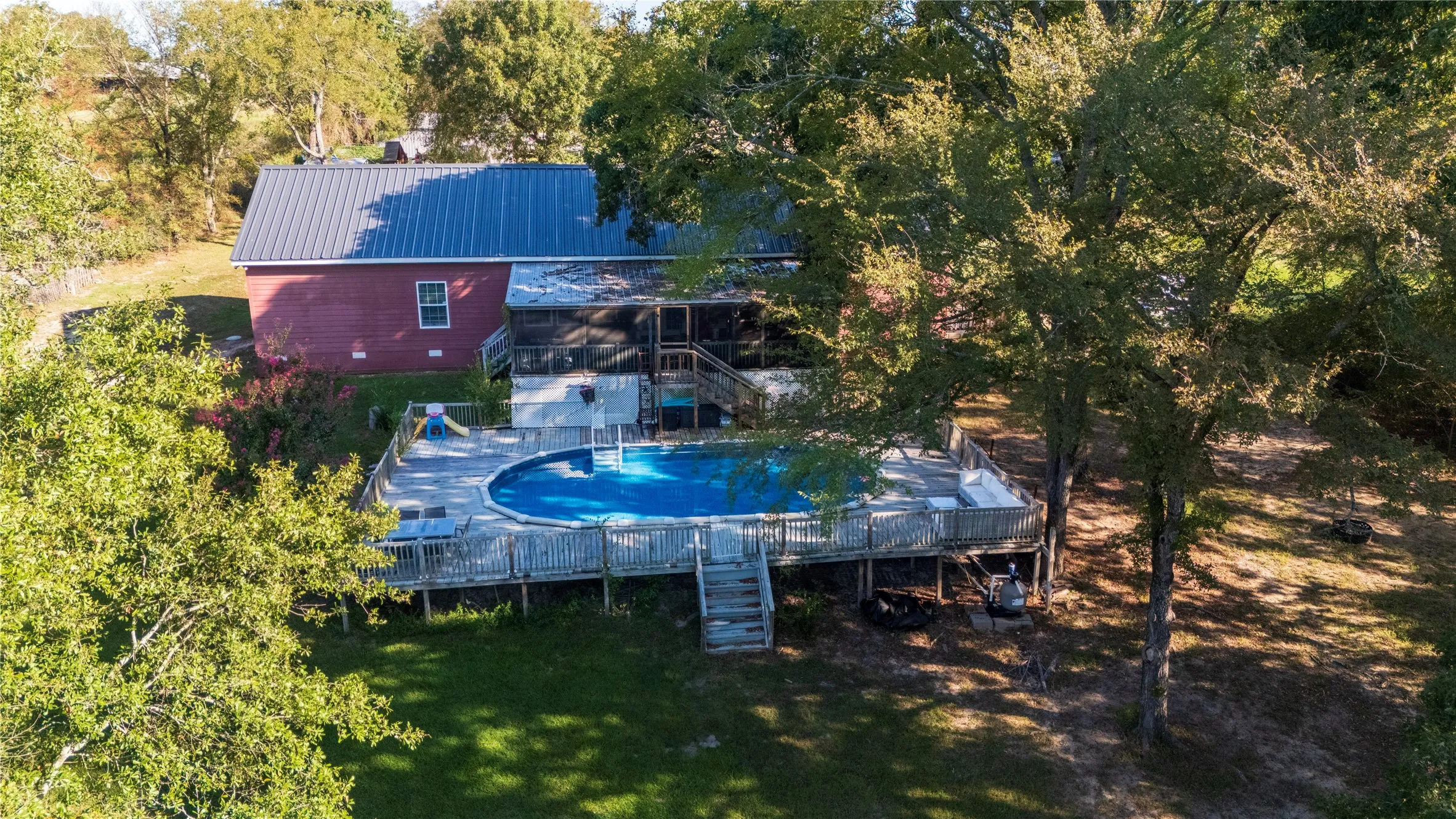 Single Family Residence For Sale in Henderson County , 4801 CR 3923, Athens, Texas 75752, 4 Bedroom, 3 Bathroom, Garage spaces, 2,432 Sqft, built in 2007, mls#21394385, Real Estate Agent in Athens, Homes For Sale in Henderson county, Homes For Sale in Athens, Realtor in Athens Texas, Real Estate Brokerage Independent Realty Texas, Luminita Cordes Realtor