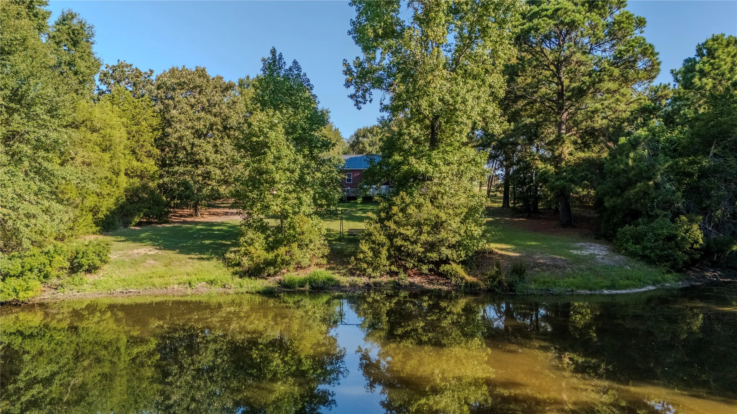Single Family Residence For Sale in Henderson County , 4801 CR 3923, Athens, Texas 75752, 4 Bedroom, 3 Bathroom, Garage spaces, 2,432 Sqft, built in 2007, mls#21394385, Real Estate Agent in Athens, Homes For Sale in Henderson county, Homes For Sale in Athens, Realtor in Athens Texas, Real Estate Brokerage Independent Realty Texas, Luminita Cordes Realtor