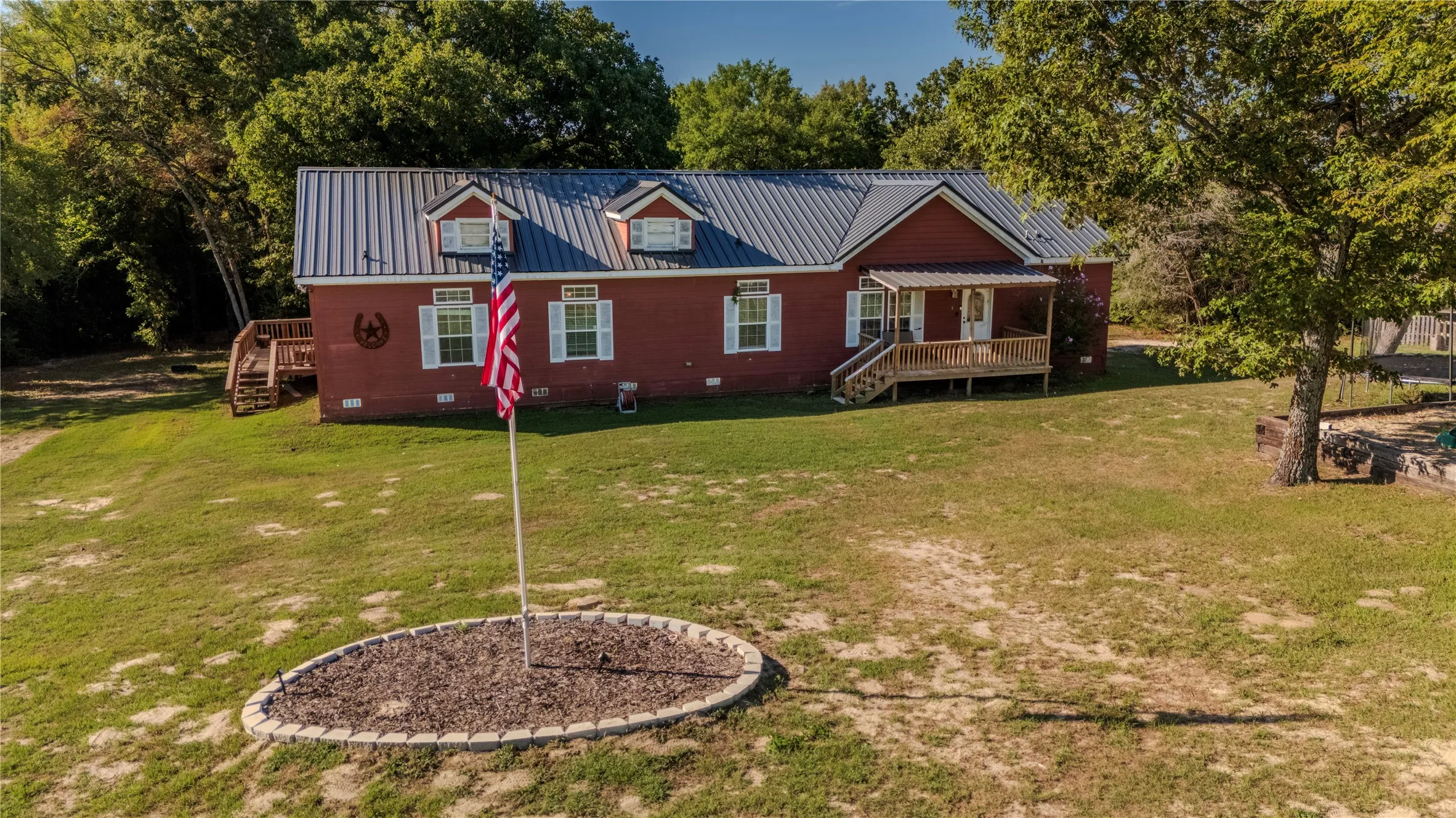 Single Family Residence For Sale in Henderson County , 4801 CR 3923, Athens, Texas 75752, 4 Bedroom, 3 Bathroom, Garage spaces, 2,432 Sqft, built in 2007, mls#21394385, Real Estate Agent in Athens, Homes For Sale in Henderson county, Homes For Sale in Athens, Realtor in Athens Texas, Real Estate Brokerage Independent Realty Texas, Luminita Cordes Realtor