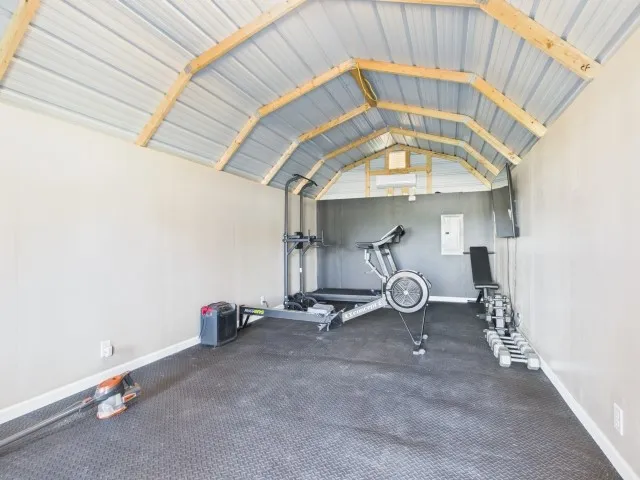 Single Family Residence For Sale in Henderson County , 4801 CR 3923, Athens, Texas 75752, 4 Bedroom, 3 Bathroom, Garage spaces, 2,432 Sqft, built in 2007, mls#21394385, Real Estate Agent in Athens, Homes For Sale in Henderson county, Homes For Sale in Athens, Realtor in Athens Texas, Real Estate Brokerage Independent Realty Texas, Luminita Cordes Realtor