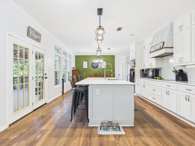 Single Family Residence For Sale in Henderson County , 4801 CR 3923, Athens, Texas 75752, 4 Bedroom, 3 Bathroom, Garage spaces, 2,432 Sqft, built in 2007, mls#21394385, Real Estate Agent in Athens, Homes For Sale in Henderson county, Homes For Sale in Athens, Realtor in Athens Texas, Real Estate Brokerage Independent Realty Texas, Luminita Cordes Realtor