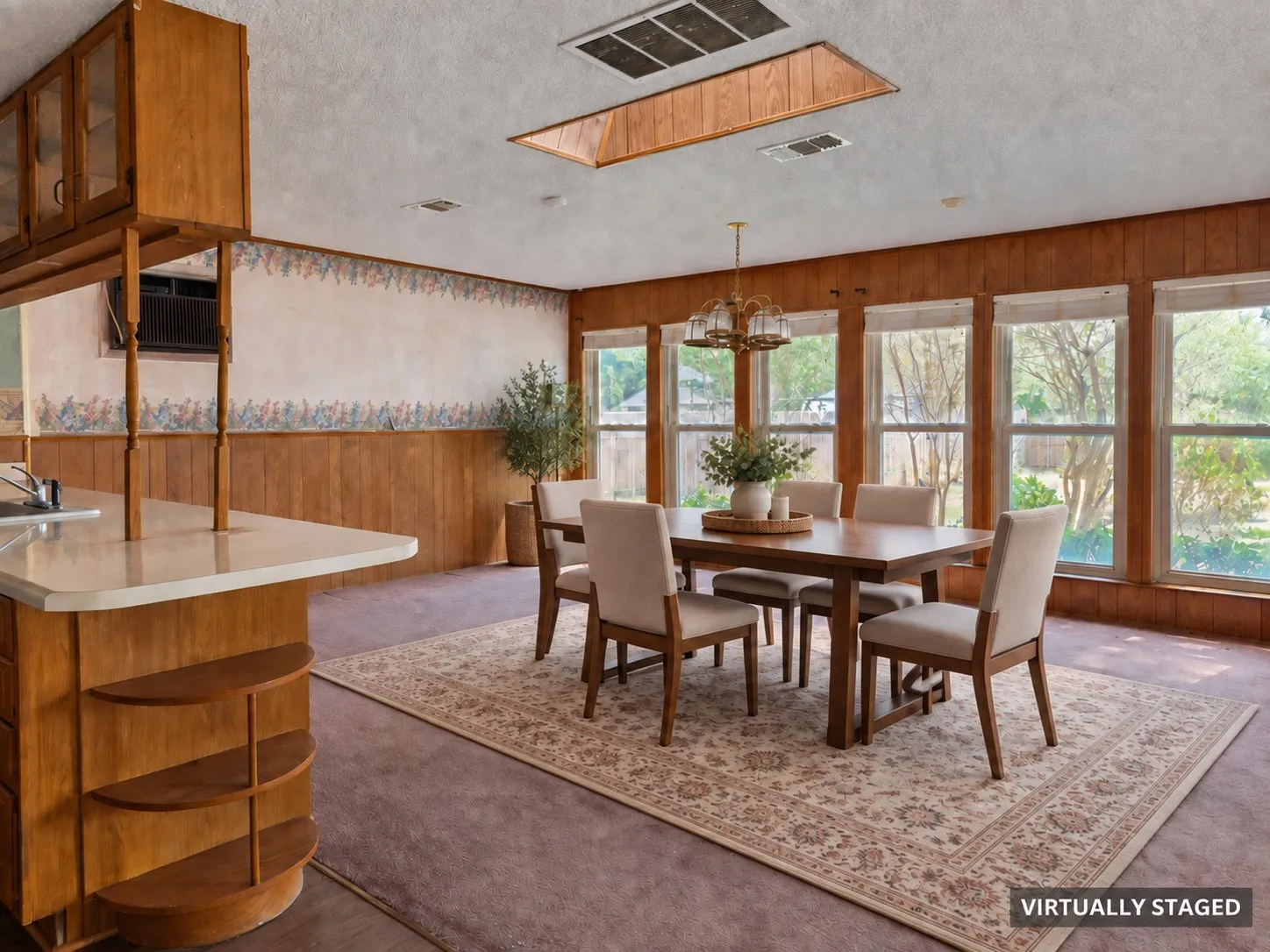 Single Family Residence For Sale in Tarrant County , 4504 Mink Drive, Haltom City, Texas 76117, 3 Bedroom, 2 Bathroom, Garage spaces, 1,930 Sqft, built in 1969, mls#21393555, Real Estate Agent in Haltom City, Homes For Sale in Tarrant county, Homes For Sale in Haltom City, Realtor in Haltom City Texas, Real Estate Brokerage Independent Realty Texas, Luminita Cordes Realtor