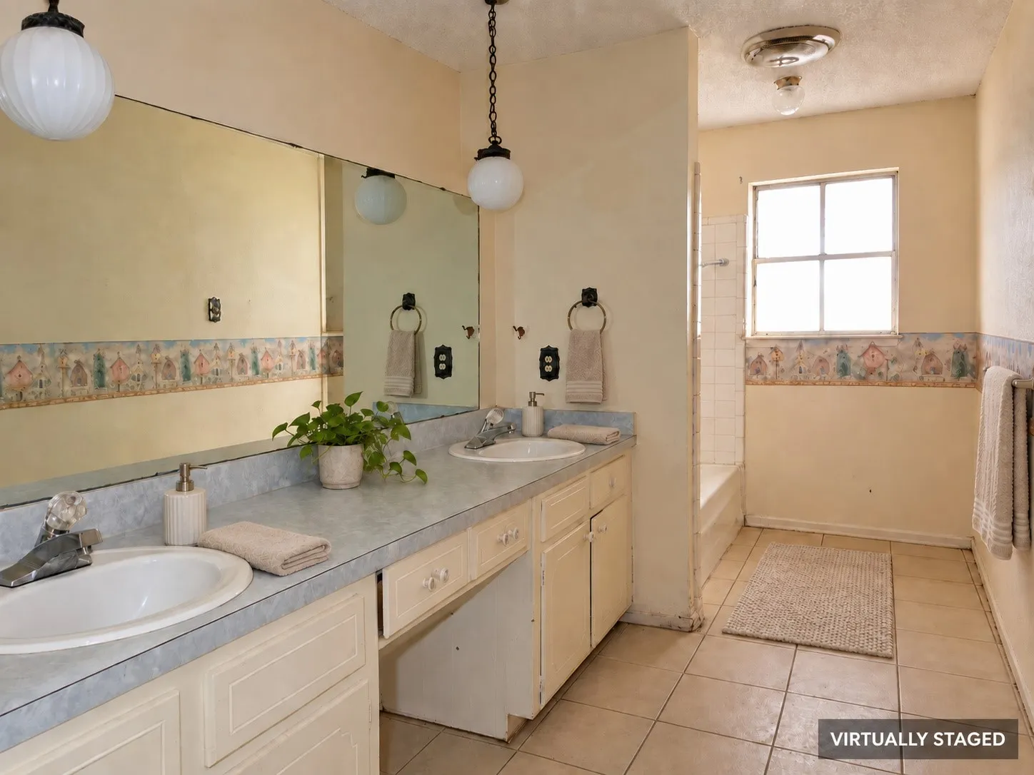 Single Family Residence For Sale in Tarrant County , 4504 Mink Drive, Haltom City, Texas 76117, 3 Bedroom, 2 Bathroom, Garage spaces, 1,930 Sqft, built in 1969, mls#21393555, Real Estate Agent in Haltom City, Homes For Sale in Tarrant county, Homes For Sale in Haltom City, Realtor in Haltom City Texas, Real Estate Brokerage Independent Realty Texas, Luminita Cordes Realtor