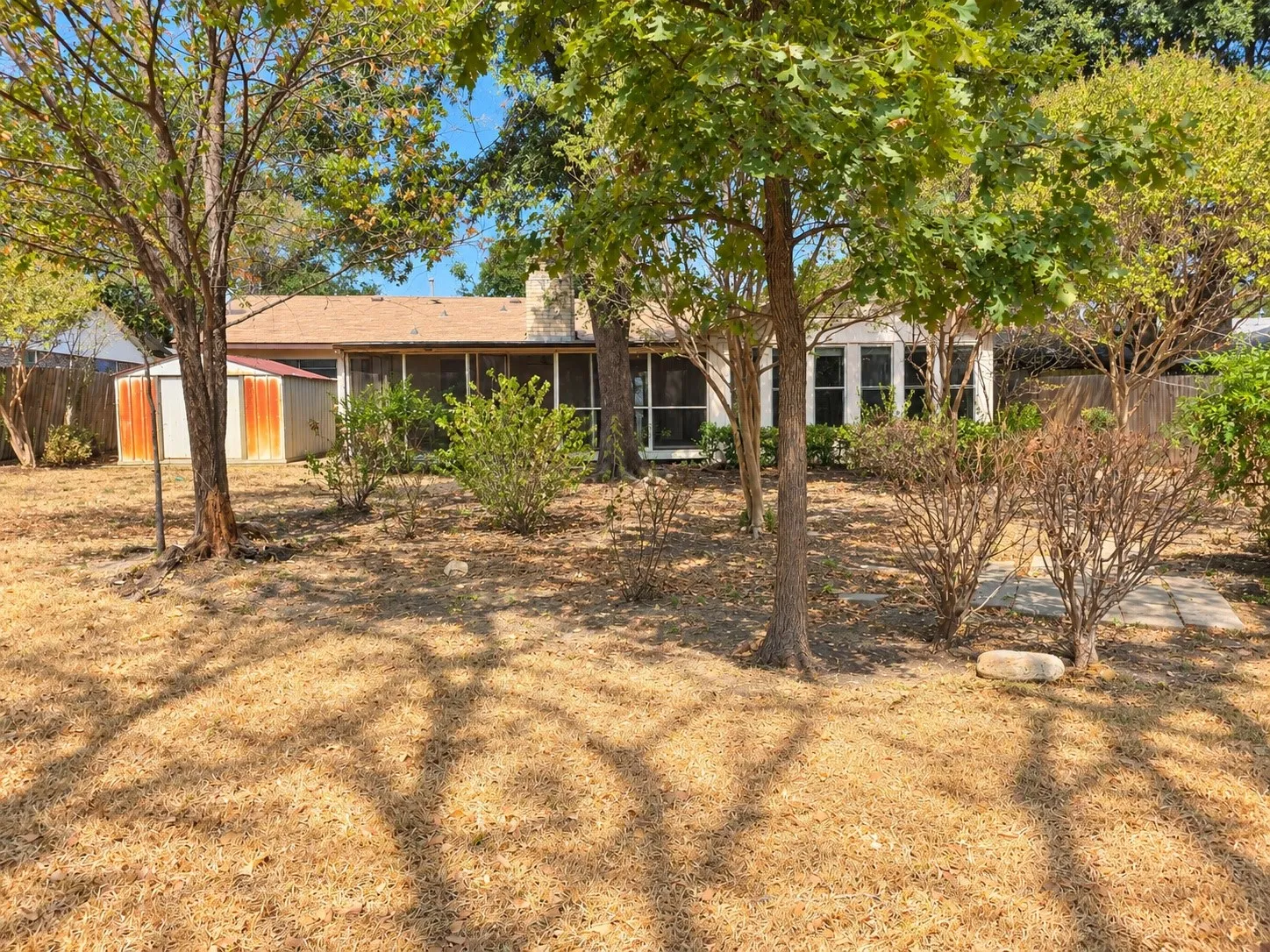 Single Family Residence For Sale in Tarrant County , 4504 Mink Drive, Haltom City, Texas 76117, 3 Bedroom, 2 Bathroom, Garage spaces, 1,930 Sqft, built in 1969, mls#21393555, Real Estate Agent in Haltom City, Homes For Sale in Tarrant county, Homes For Sale in Haltom City, Realtor in Haltom City Texas, Real Estate Brokerage Independent Realty Texas, Luminita Cordes Realtor