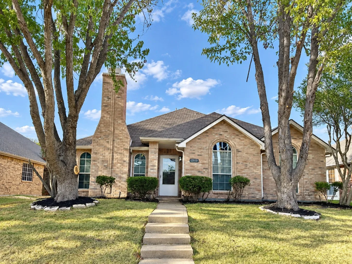 Single Family Residence For Sale