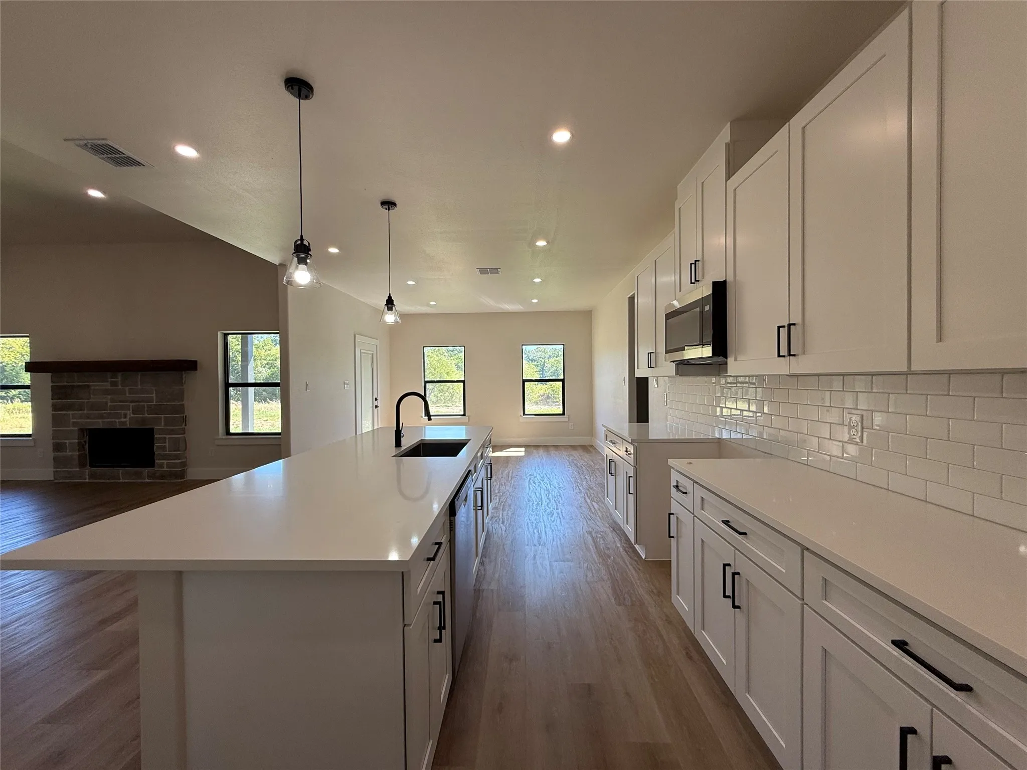 Single Family Residence For Sale in Parker County , 1057 Salvation Drive, Weatherford, Texas 76088, 3 Bedroom, 3 Bathroom, 2 Garage spaces, 2,454 Sqft, built in 2026, mls#21386143, Real Estate Agent in Weatherford, Homes For Sale in Parker county, Homes For Sale in Weatherford, Realtor in Weatherford Texas, Real Estate Brokerage Independent Realty Texas, Luminita Cordes Realtor