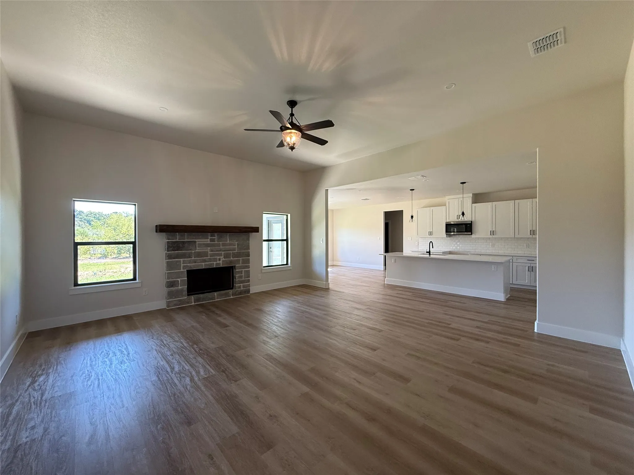Single Family Residence For Sale in Parker County , 1057 Salvation Drive, Weatherford, Texas 76088, 3 Bedroom, 3 Bathroom, 2 Garage spaces, 2,454 Sqft, built in 2026, mls#21386143, Real Estate Agent in Weatherford, Homes For Sale in Parker county, Homes For Sale in Weatherford, Realtor in Weatherford Texas, Real Estate Brokerage Independent Realty Texas, Luminita Cordes Realtor