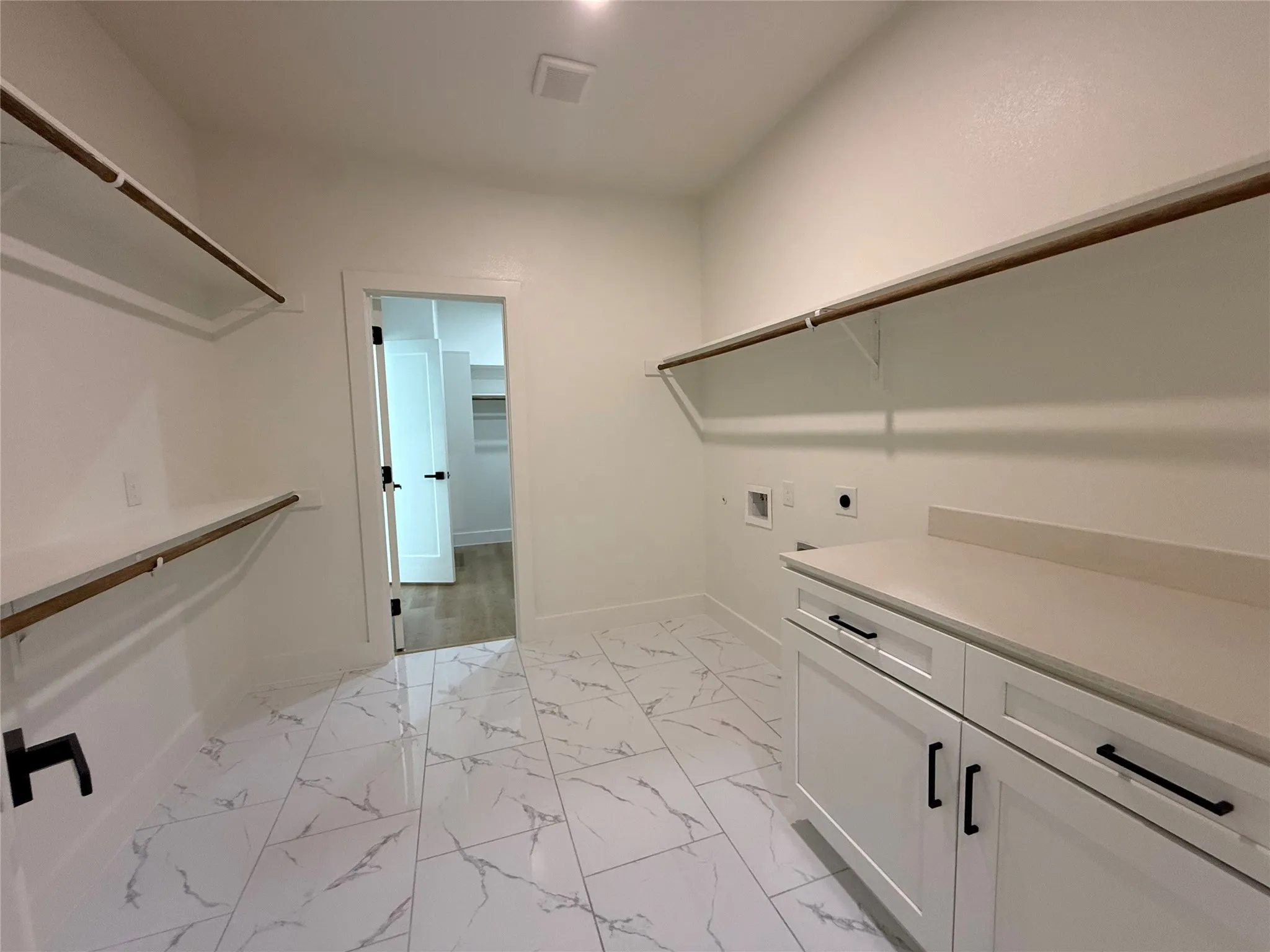 Single Family Residence For Sale in Parker County , 1057 Salvation Drive, Weatherford, Texas 76088, 3 Bedroom, 3 Bathroom, 2 Garage spaces, 2,454 Sqft, built in 2026, mls#21386143, Real Estate Agent in Weatherford, Homes For Sale in Parker county, Homes For Sale in Weatherford, Realtor in Weatherford Texas, Real Estate Brokerage Independent Realty Texas, Luminita Cordes Realtor